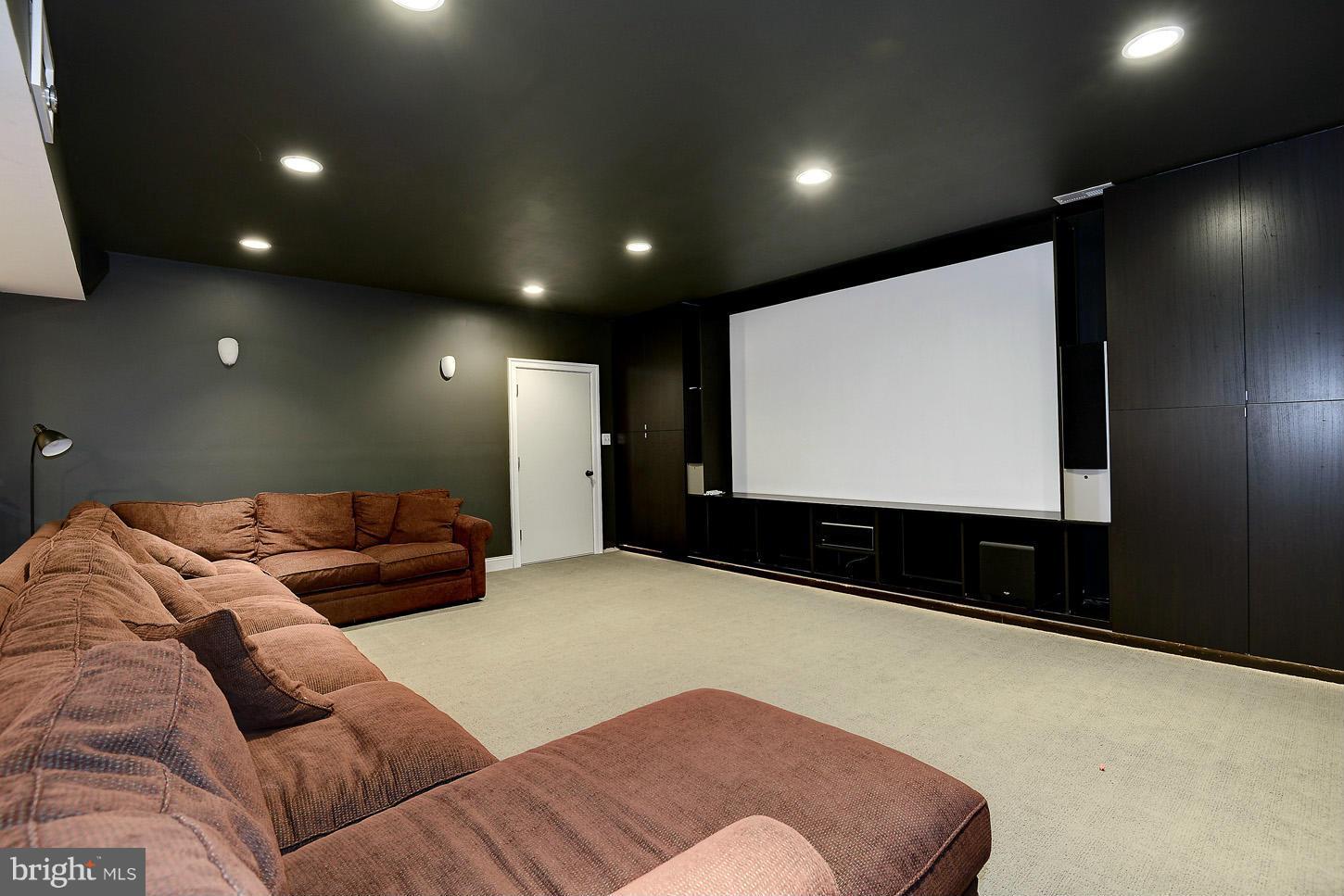 POTOMAC FALLS - Residential