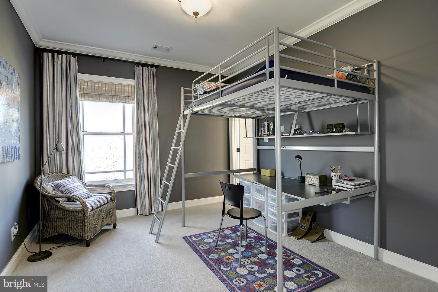 POTOMAC FALLS - Residential