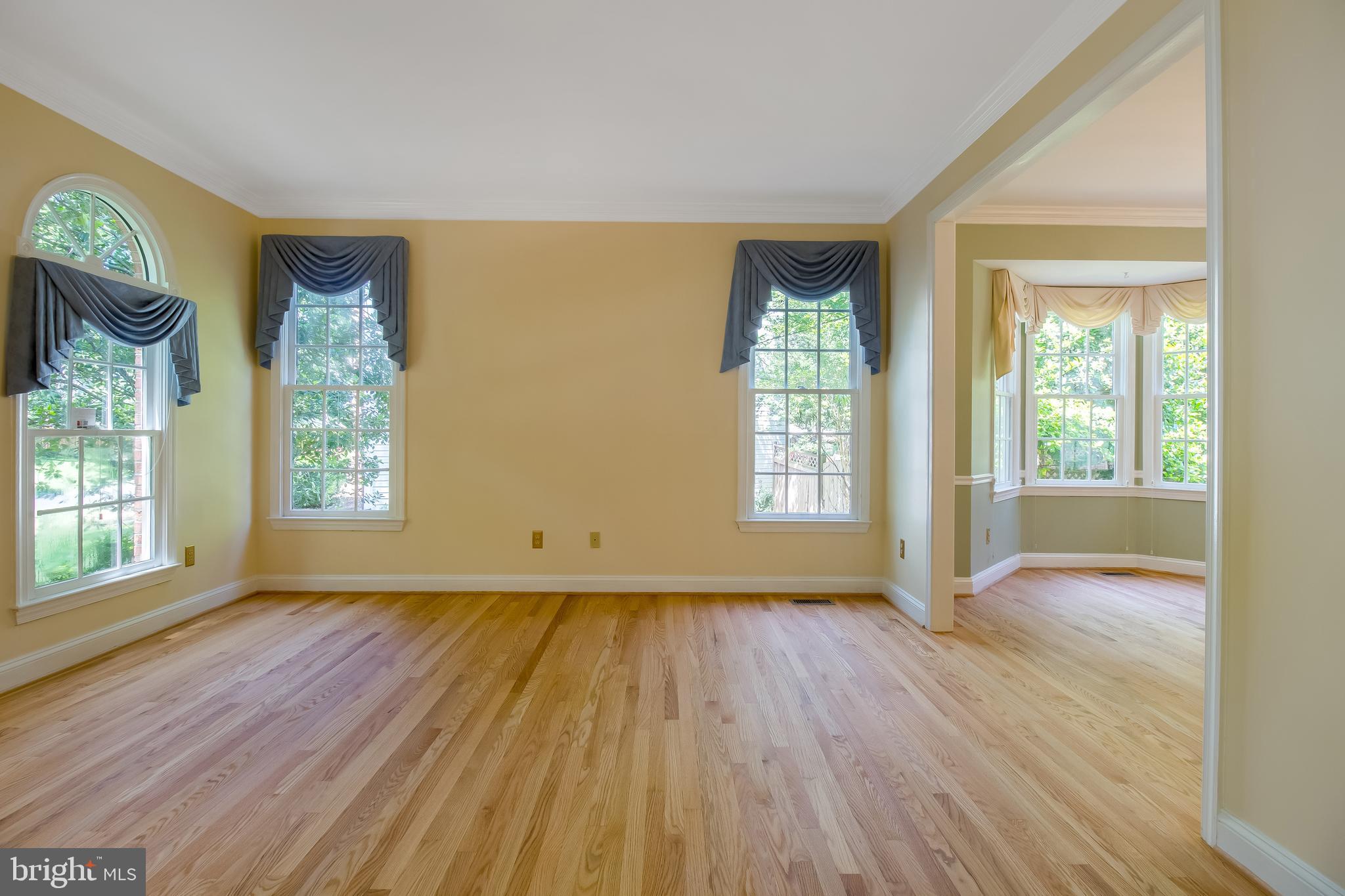 DUNN LORING - Residential