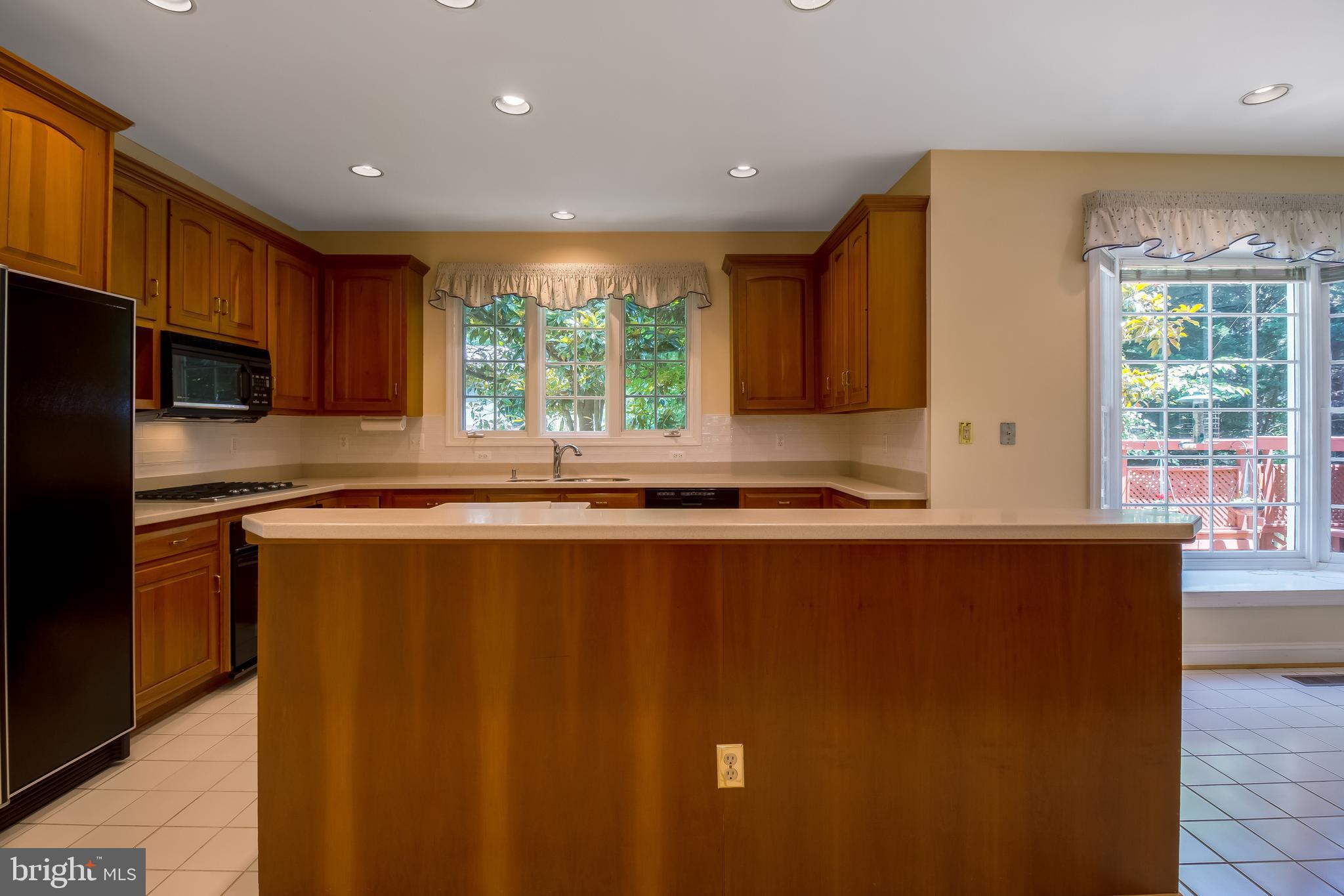 DUNN LORING - Residential