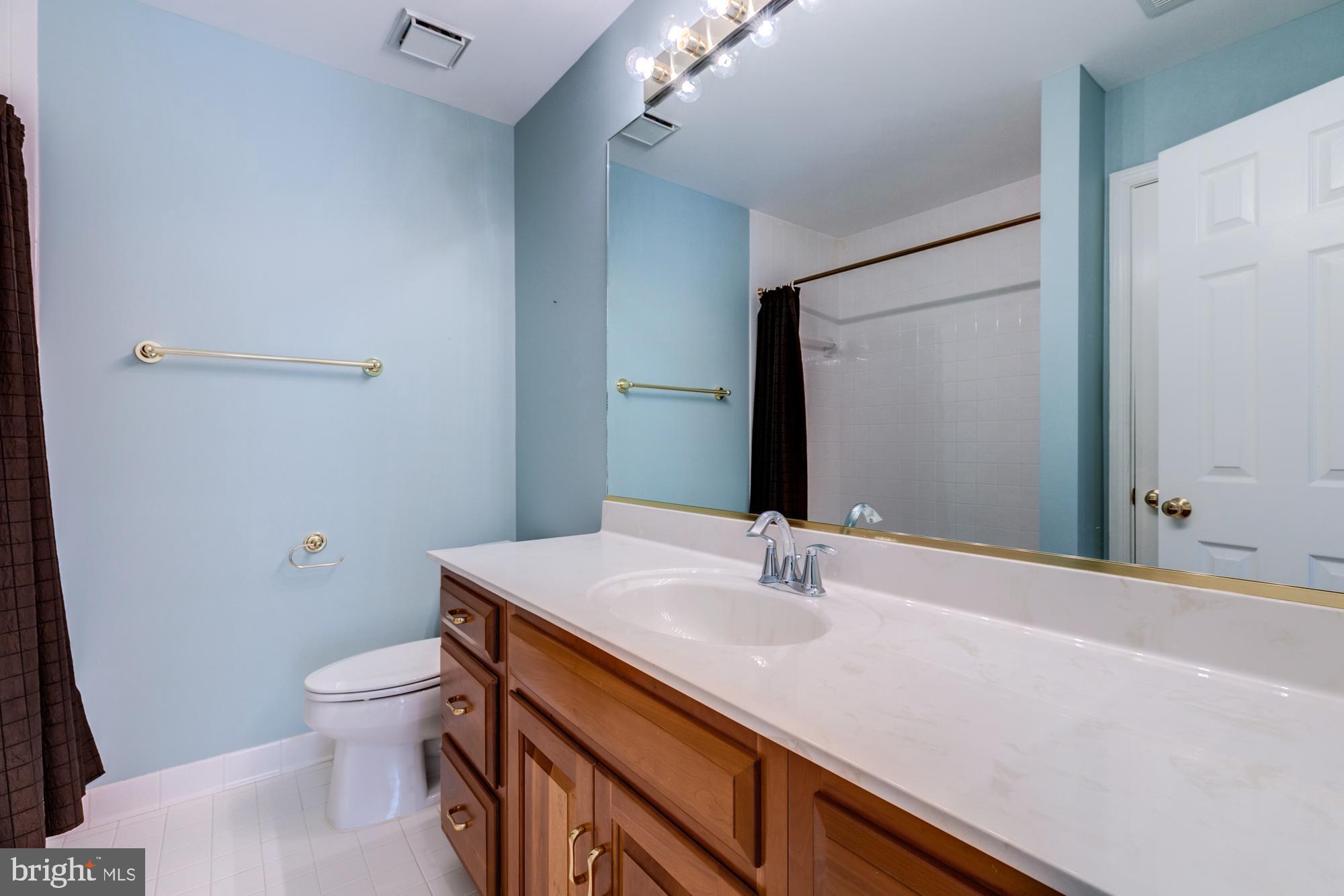 DUNN LORING - Residential