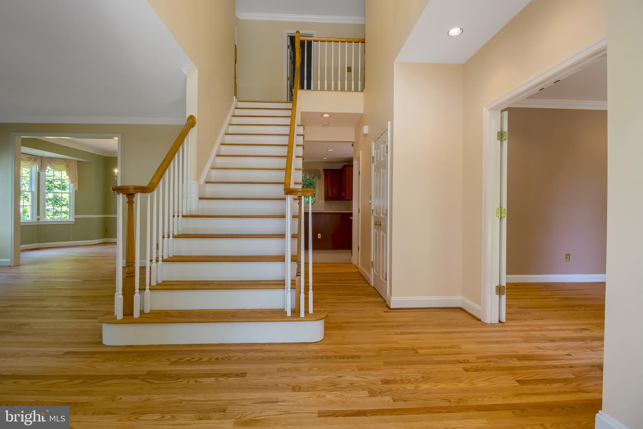 DUNN LORING - Residential