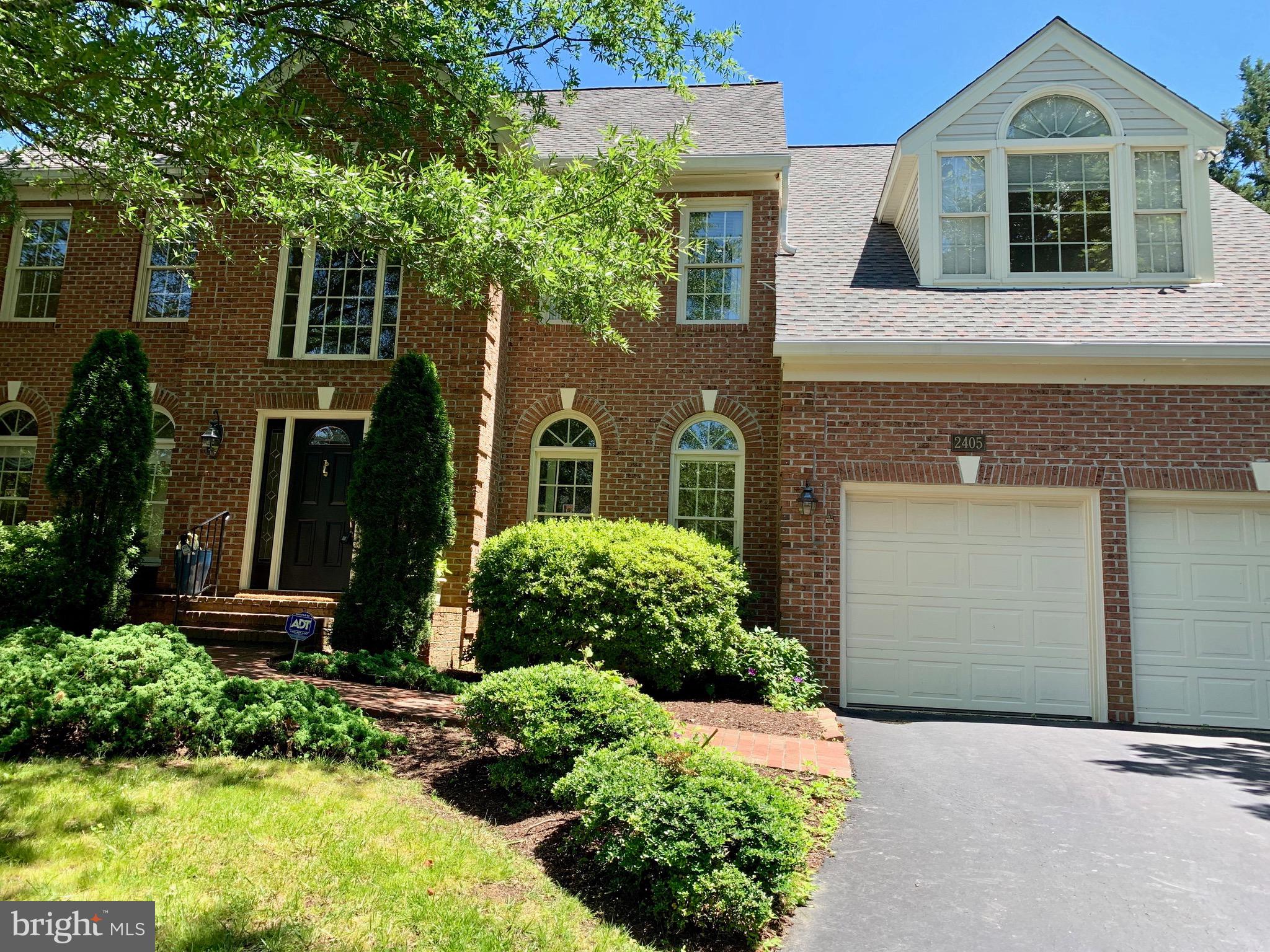 DUNN LORING - Residential