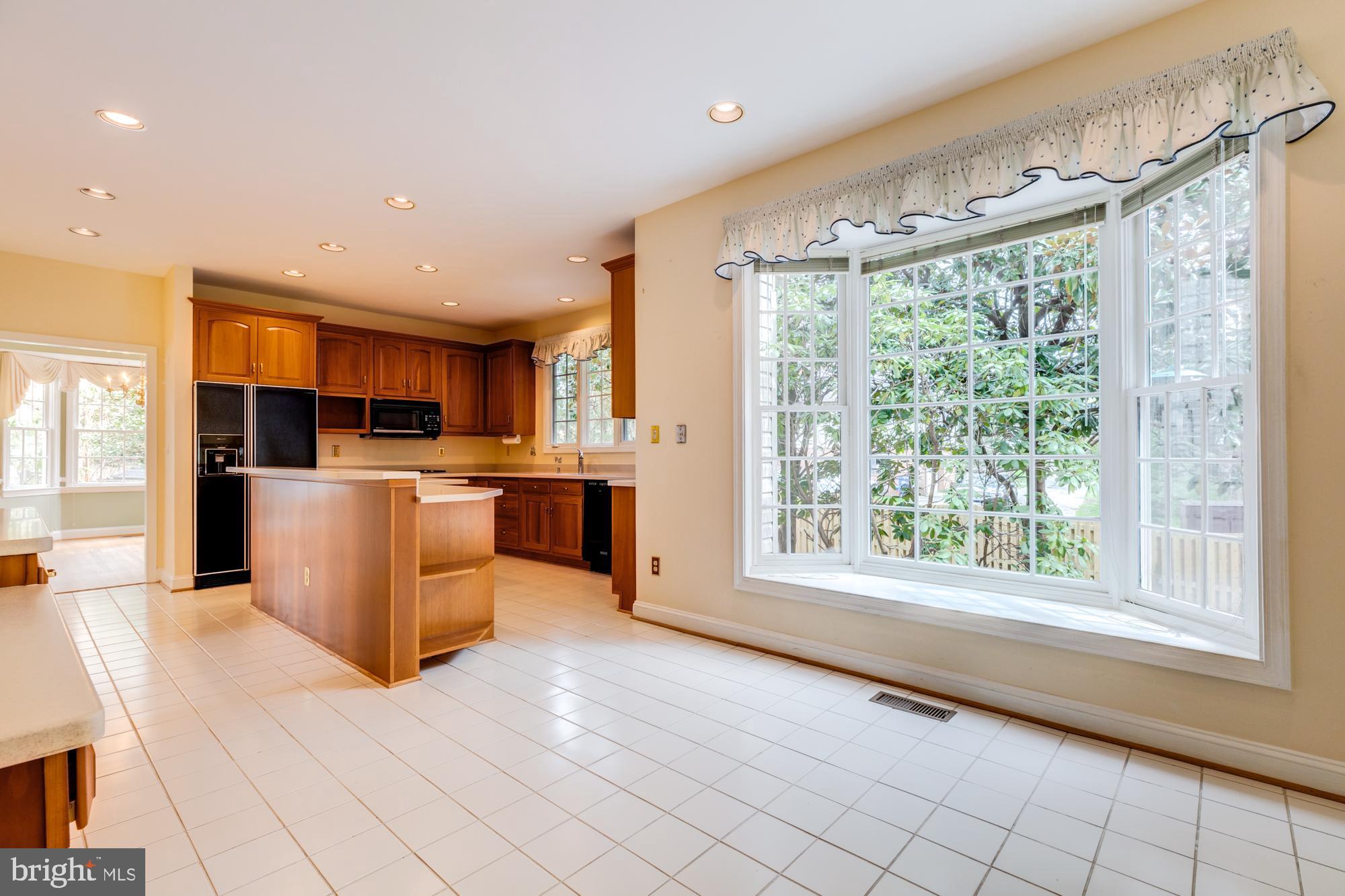 DUNN LORING - Residential