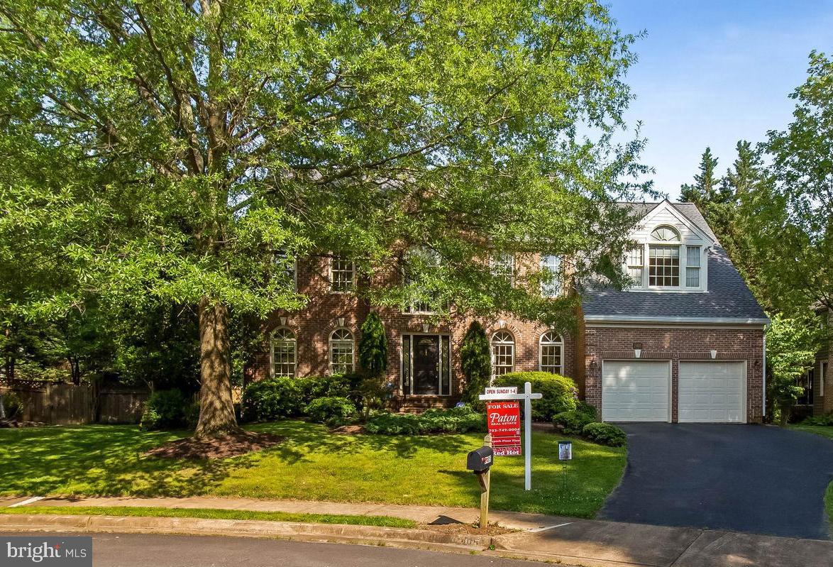 DUNN LORING - Residential