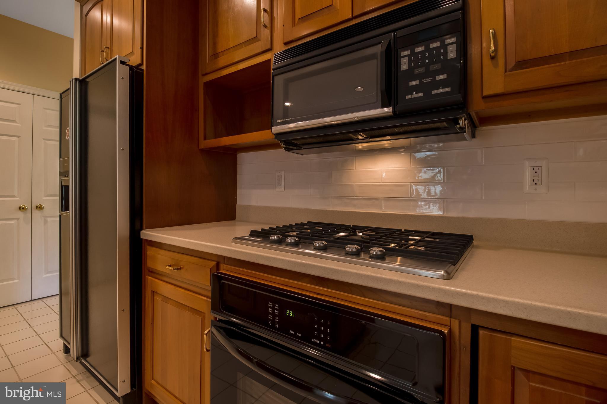 DUNN LORING - Residential