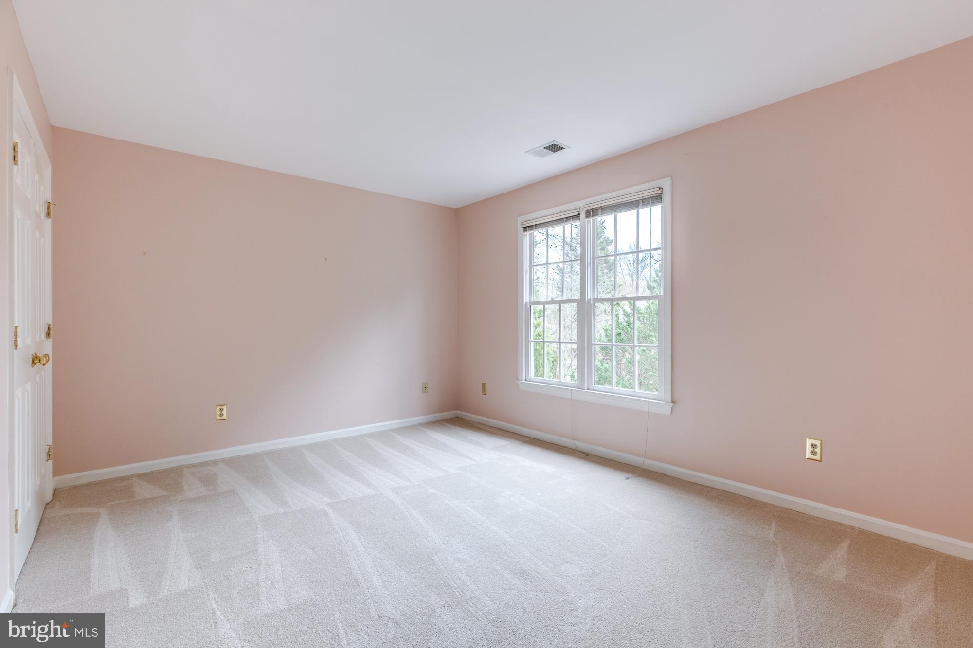 DUNN LORING - Residential