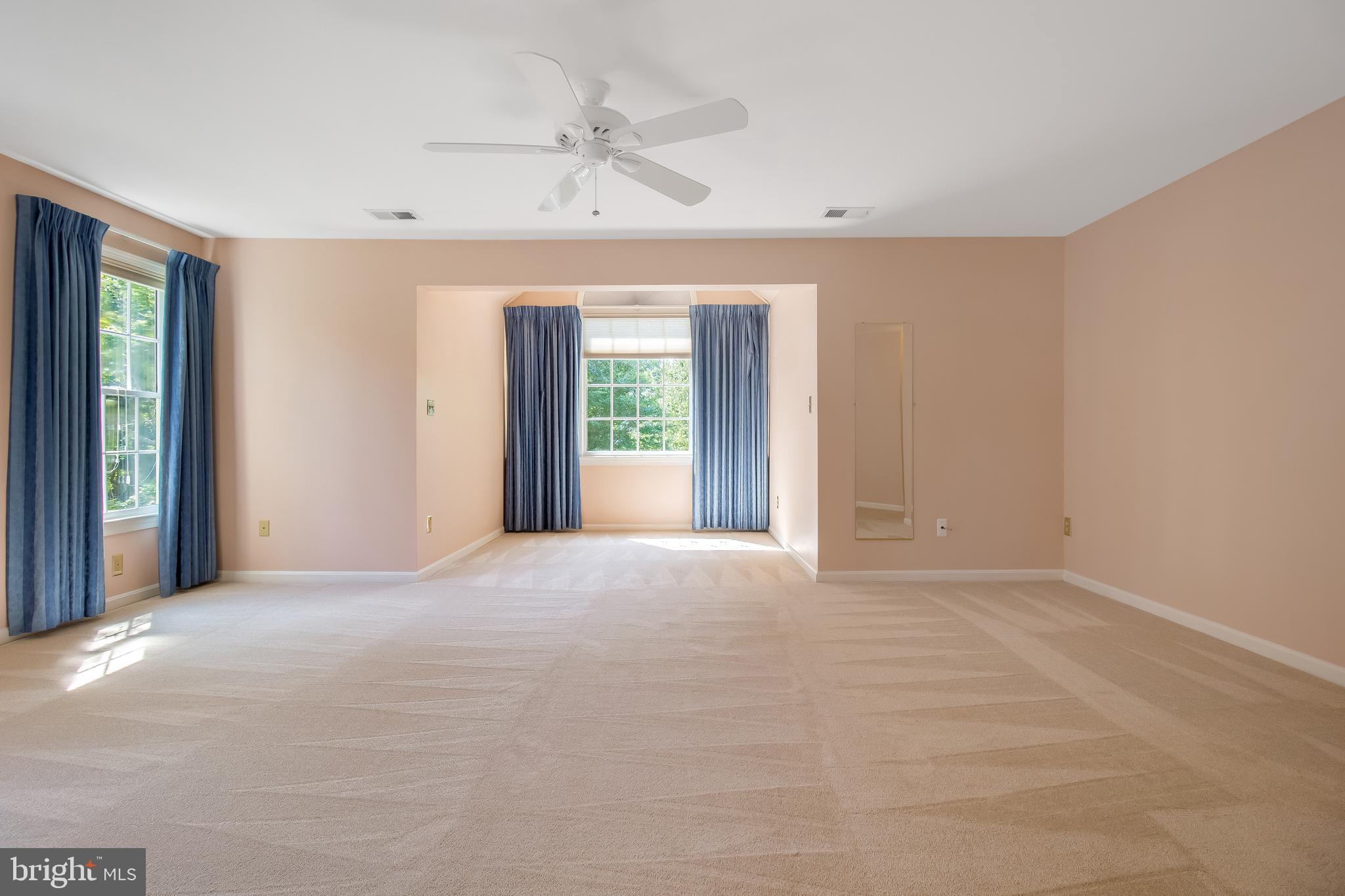 DUNN LORING - Residential