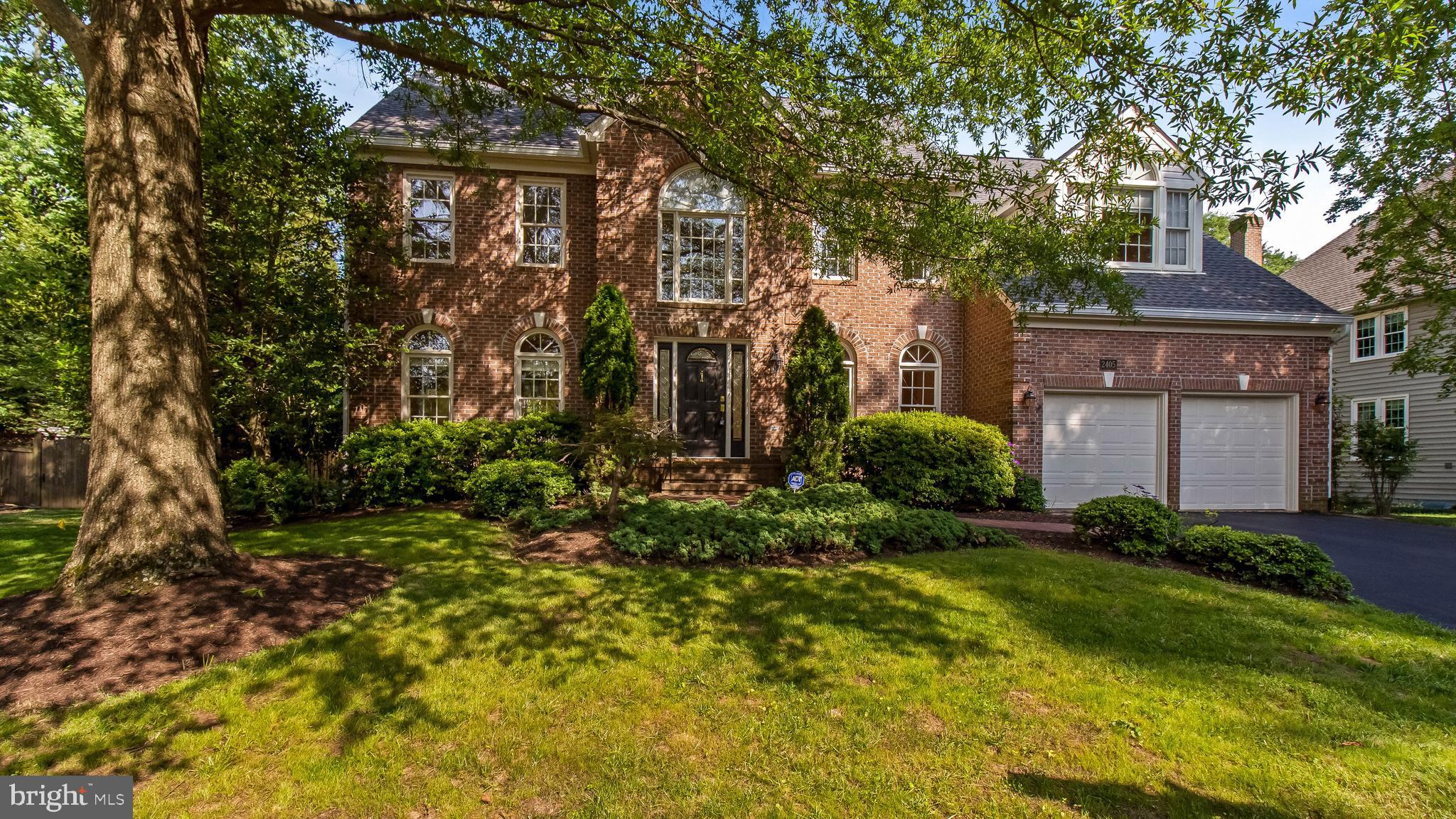 DUNN LORING - Residential