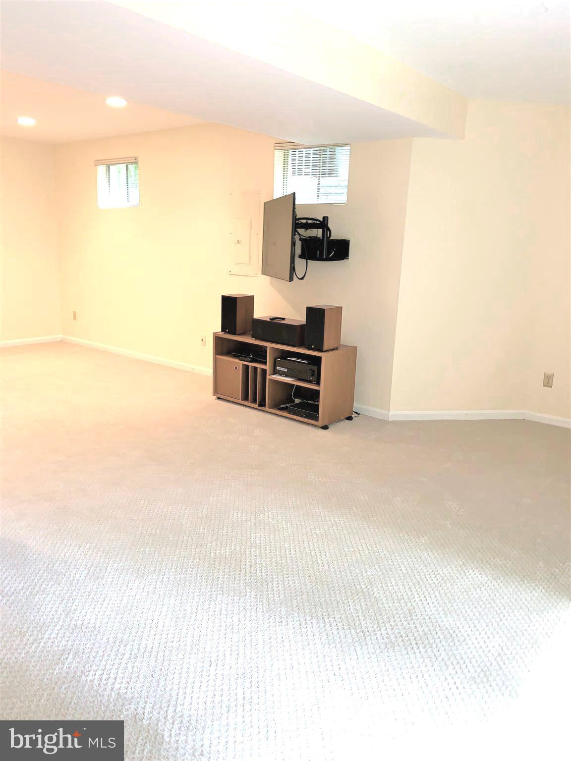 DUNN LORING - Residential