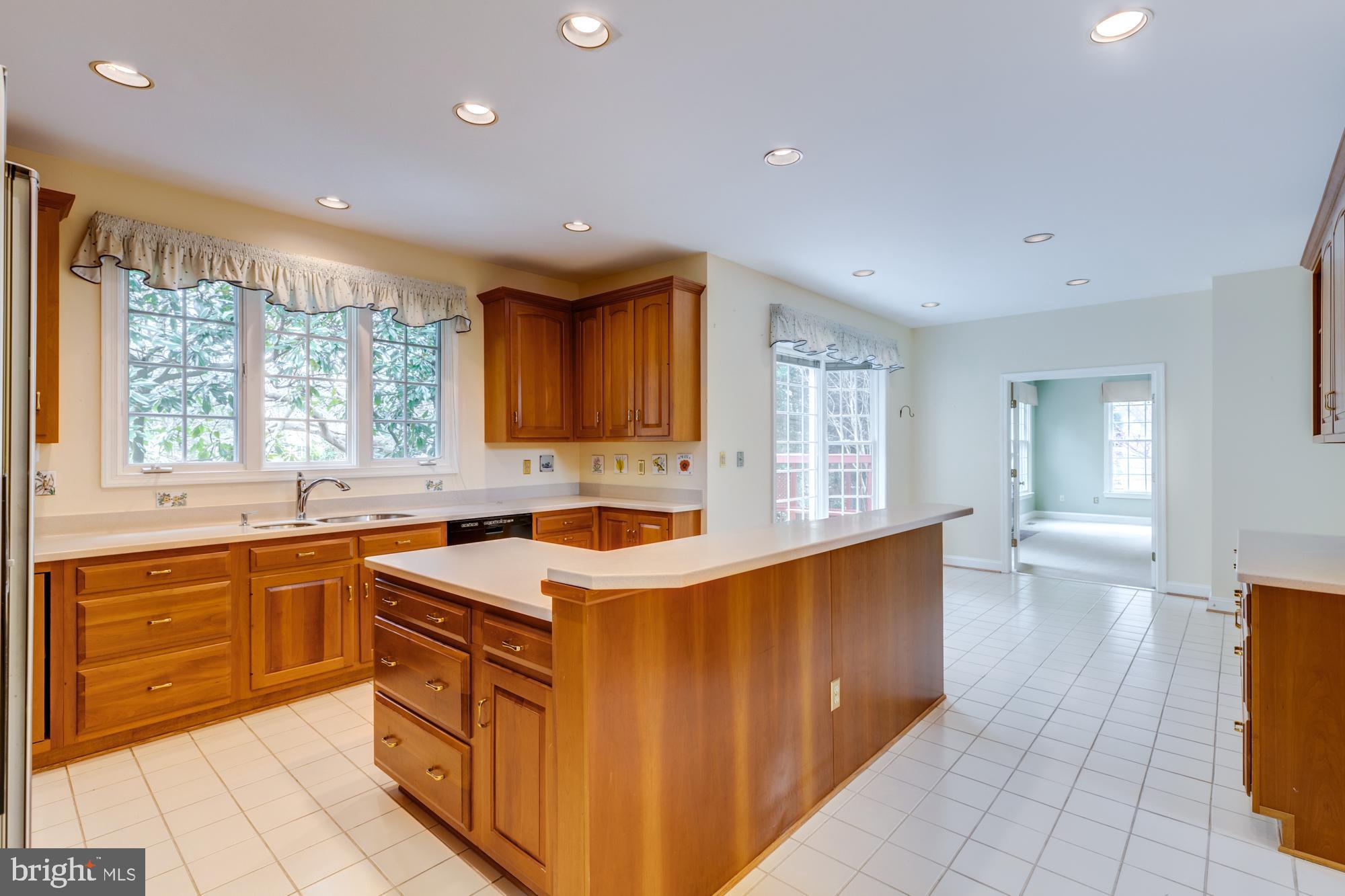 DUNN LORING - Residential