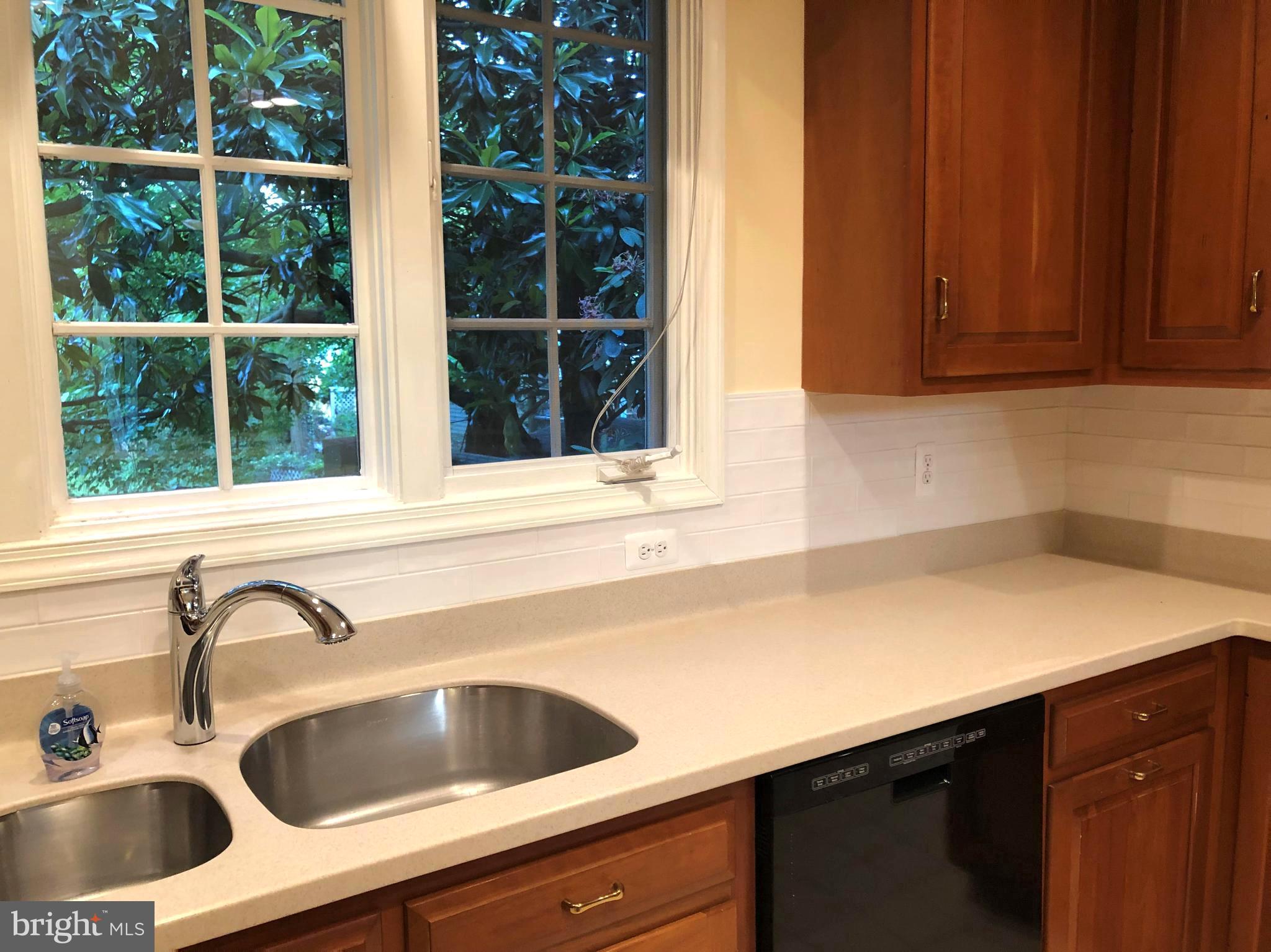 DUNN LORING - Residential