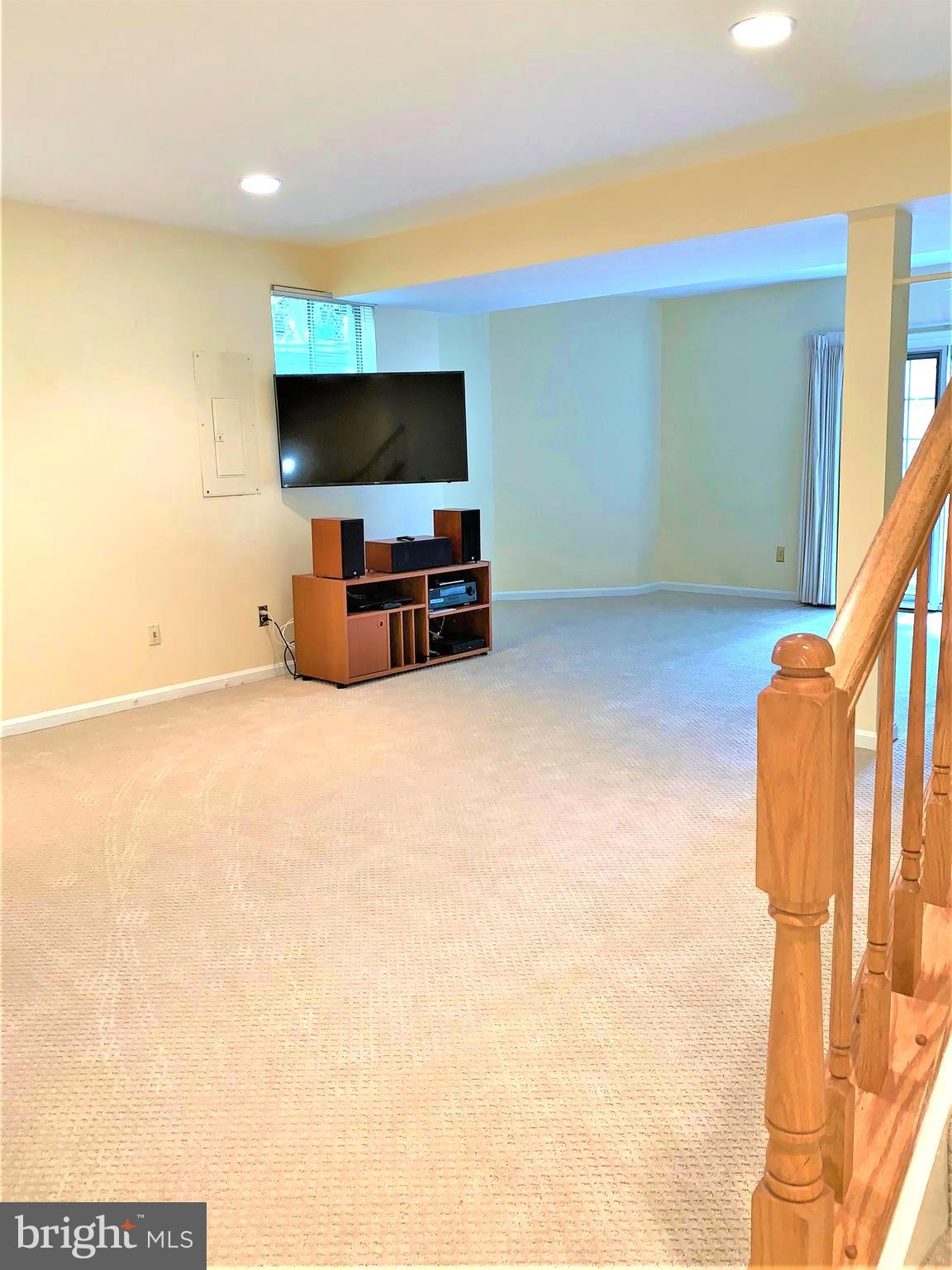 DUNN LORING - Residential