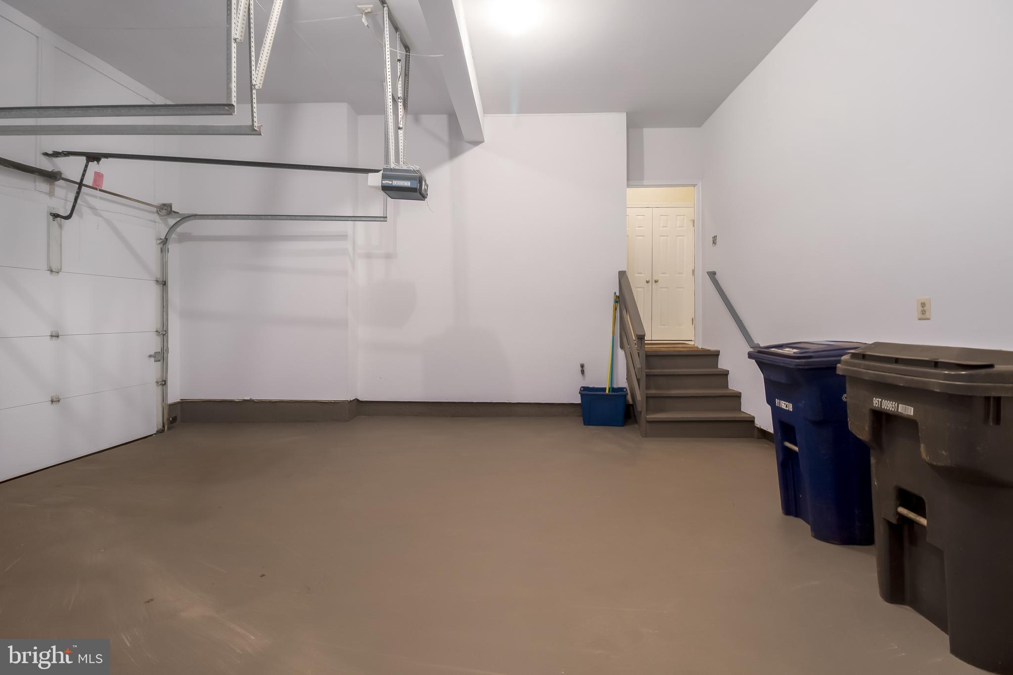 DUNN LORING - Residential