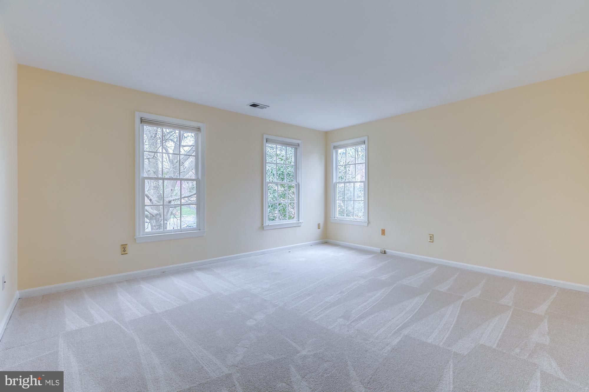 DUNN LORING - Residential