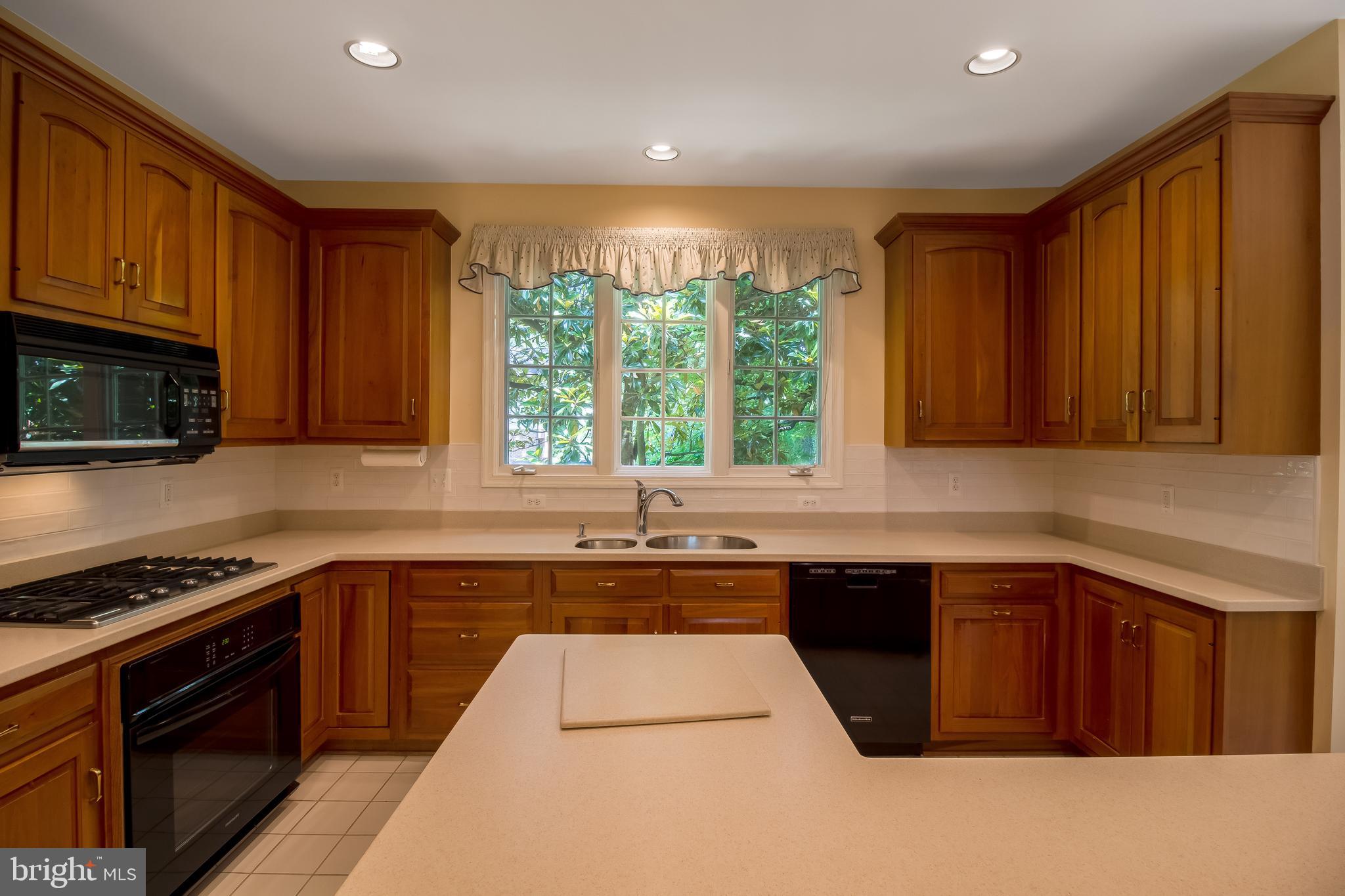 DUNN LORING - Residential