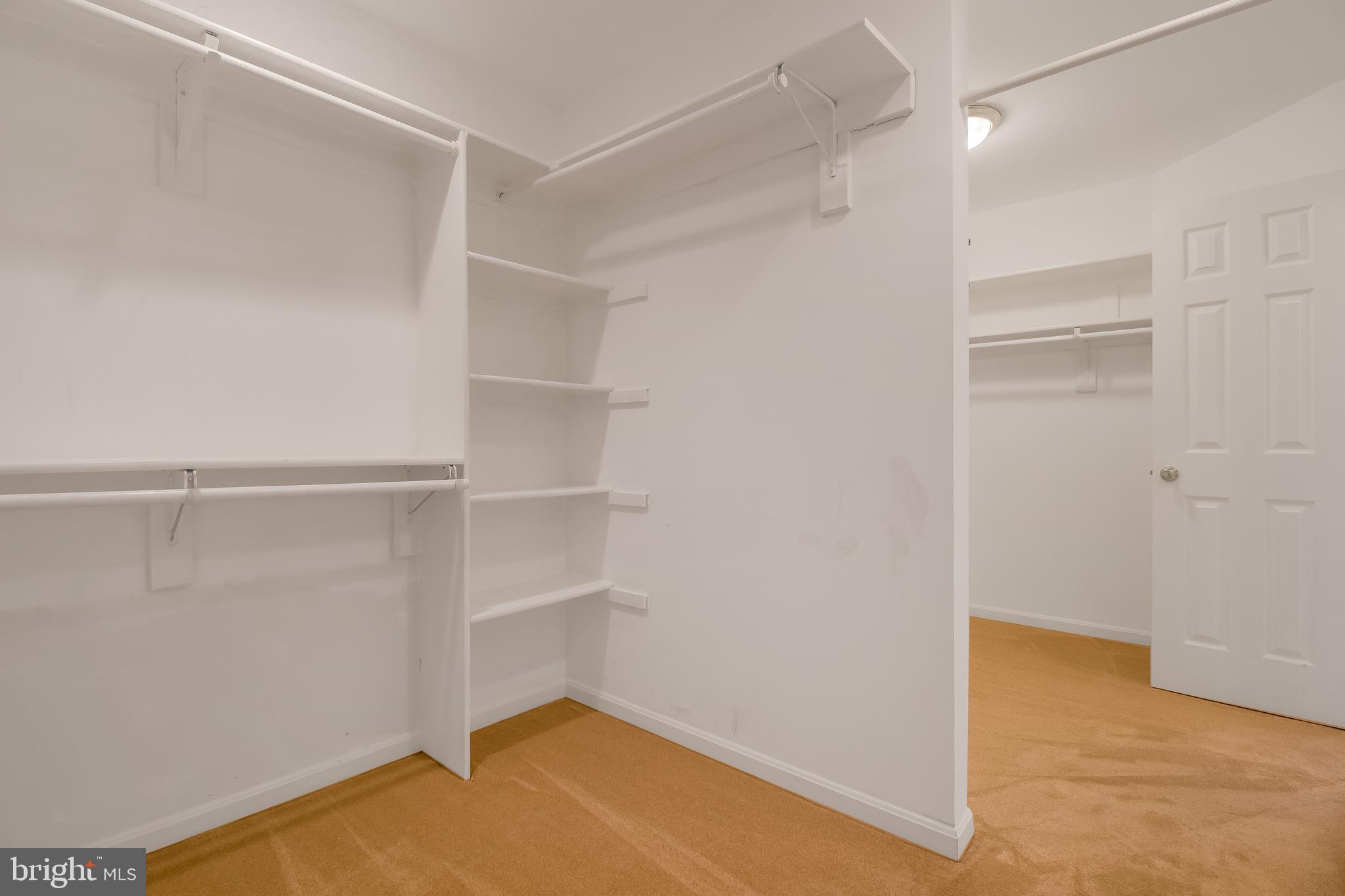 DUNN LORING - Residential