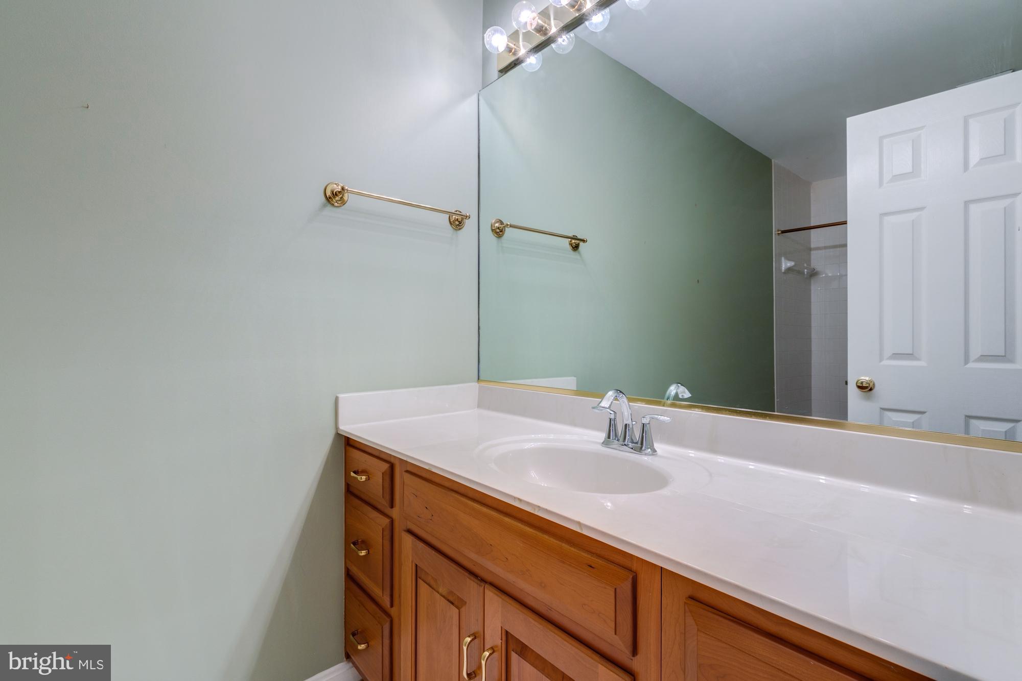 DUNN LORING - Residential