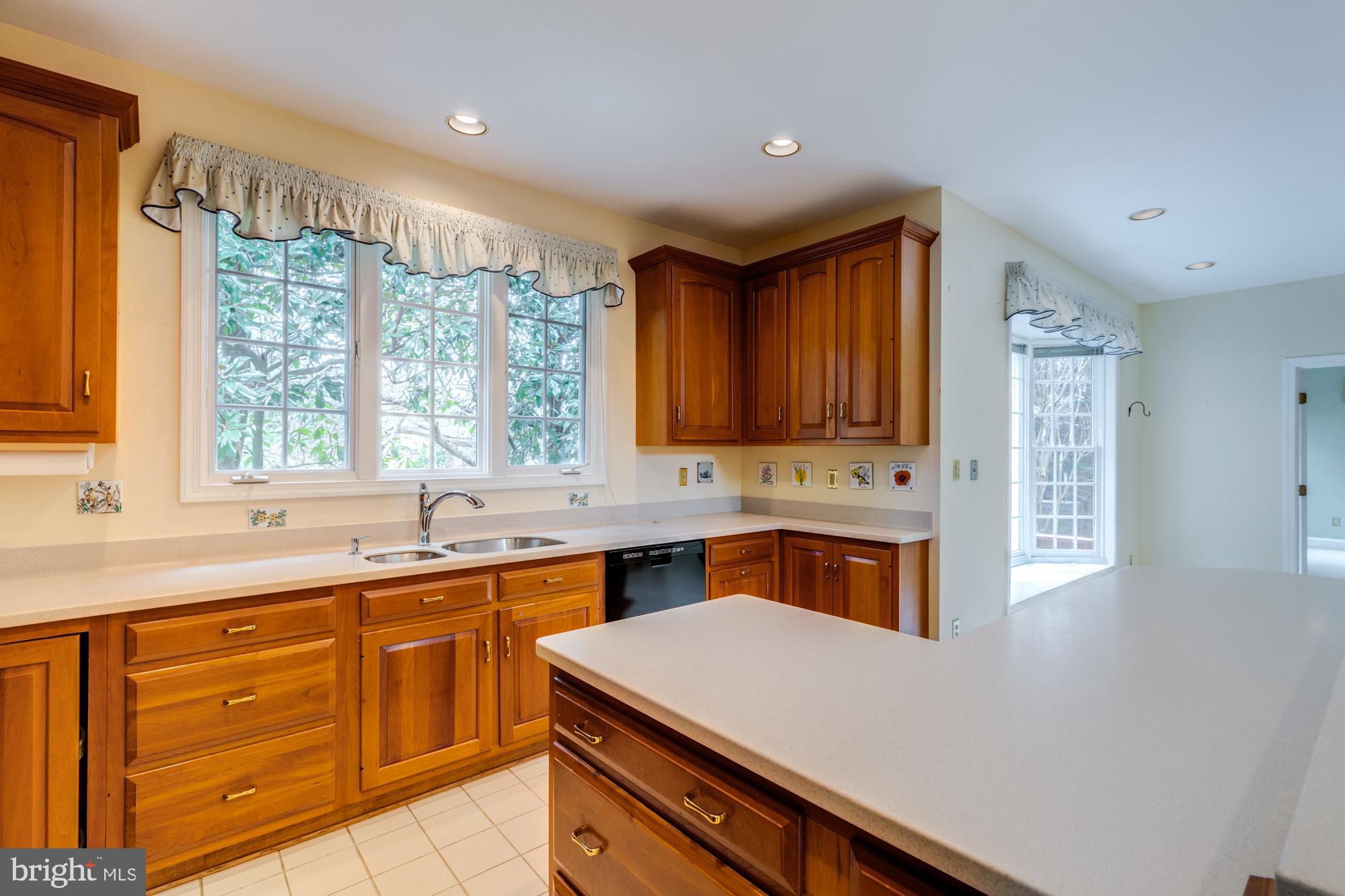 DUNN LORING - Residential