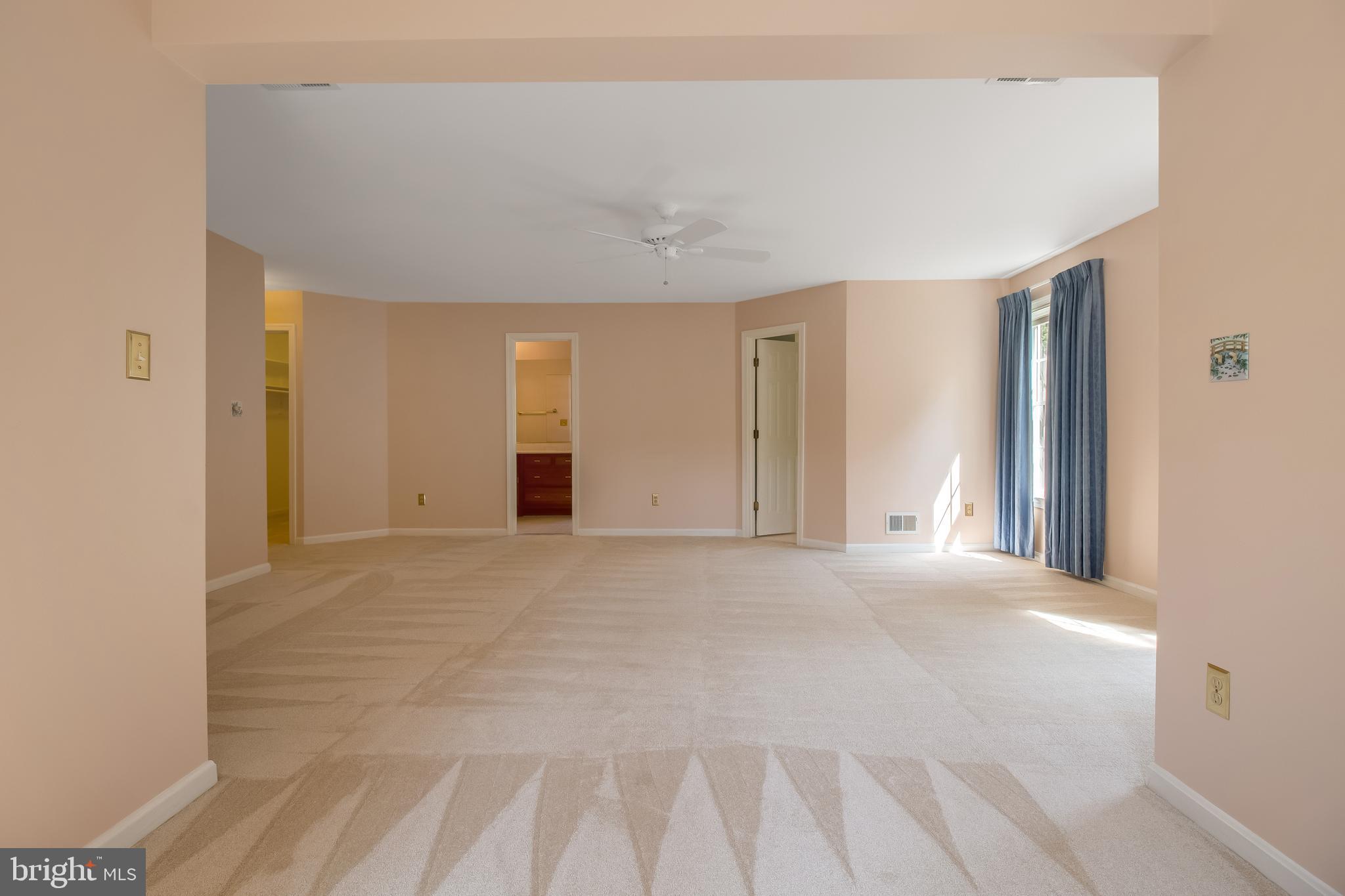 DUNN LORING - Residential