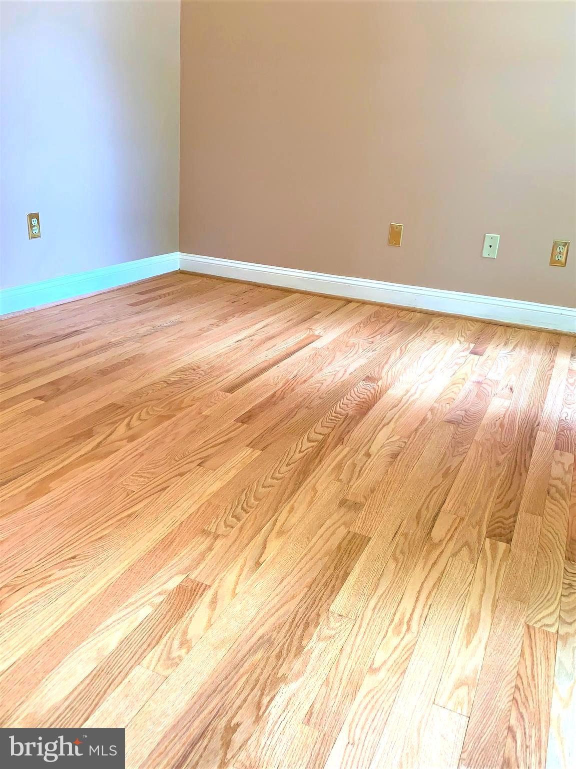 DUNN LORING - Residential