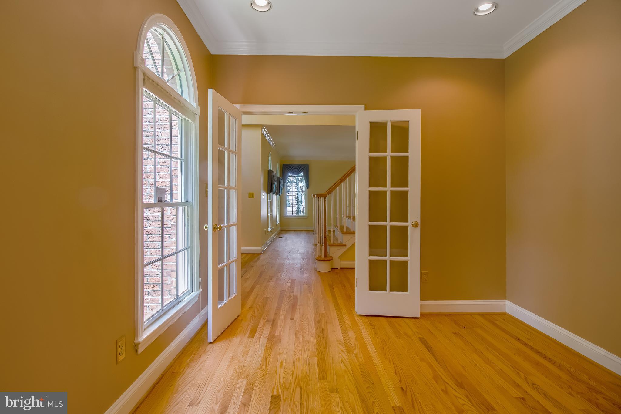 DUNN LORING - Residential