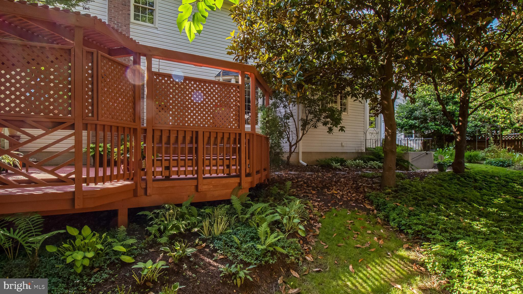 DUNN LORING - Residential