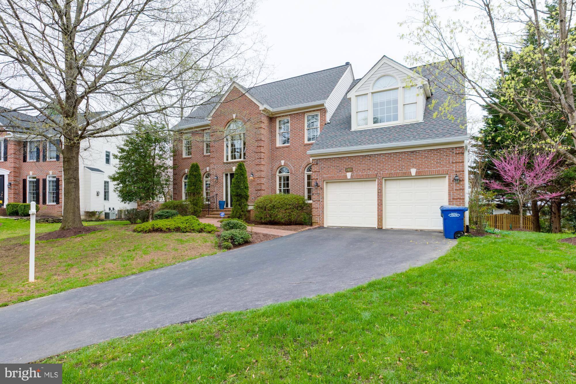 DUNN LORING - Residential