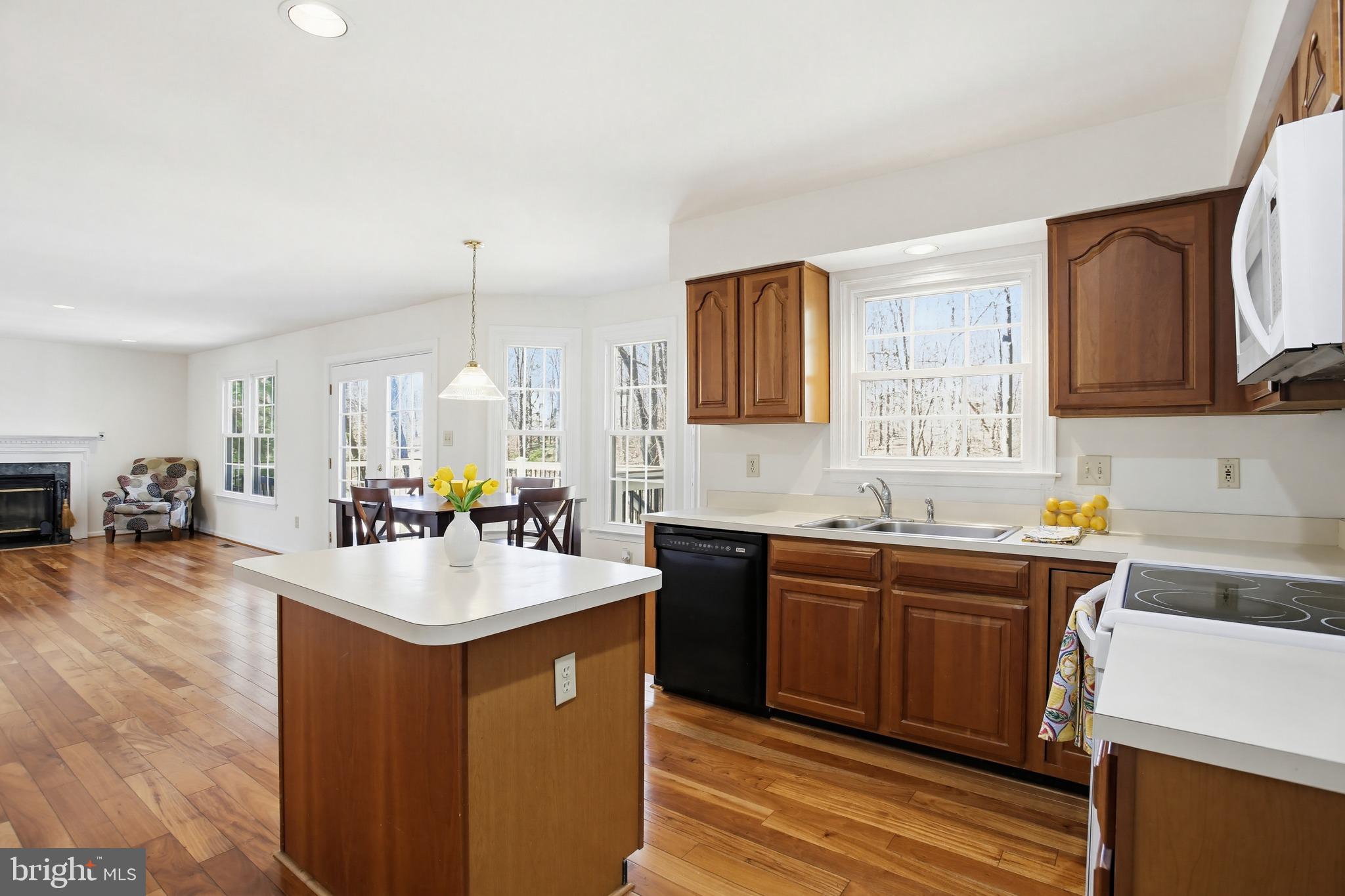 CENTENNIAL MANOR - Residential