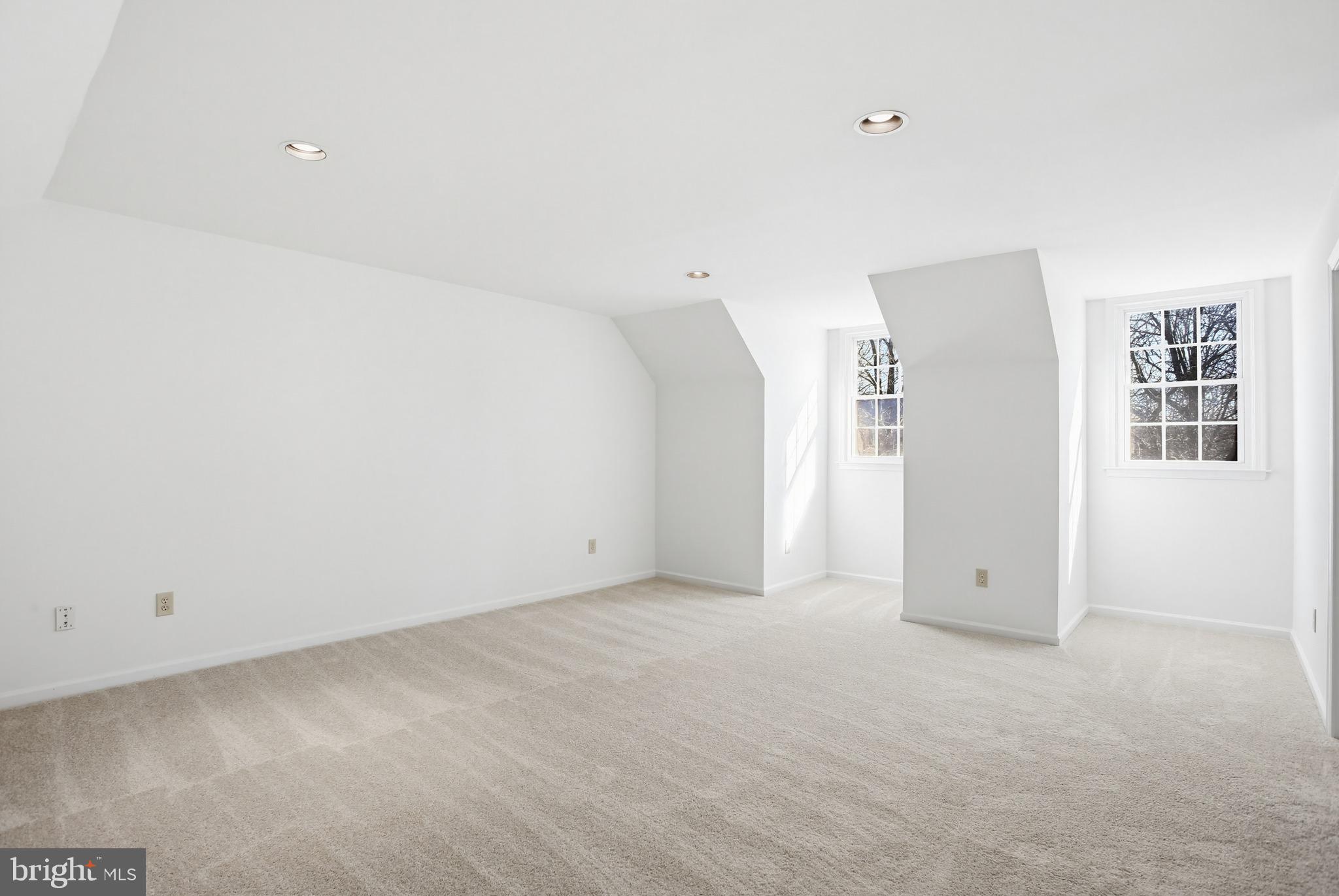 CENTENNIAL MANOR - Residential