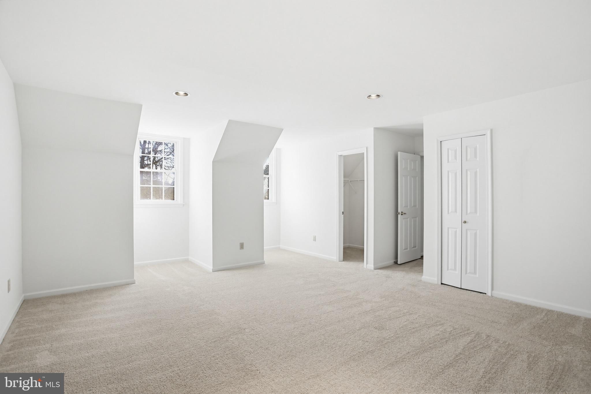 CENTENNIAL MANOR - Residential