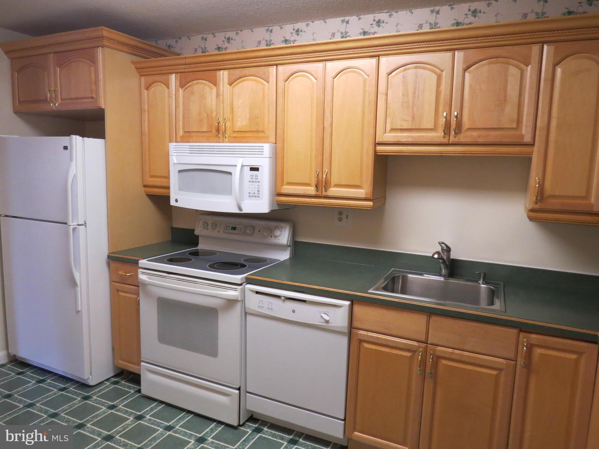 WATERGATE AT LANDMARK - Residential Lease