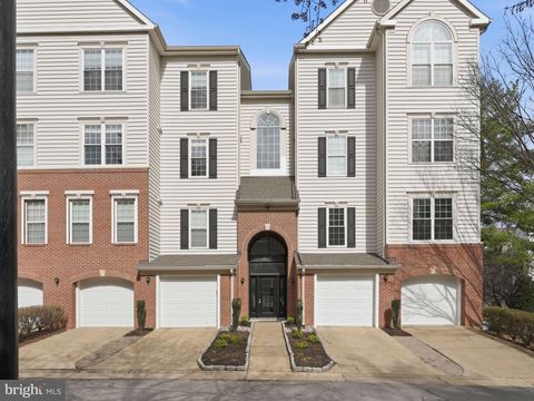4667 LONGSTREET LANE 205 ALEXANDRIA VA 22311