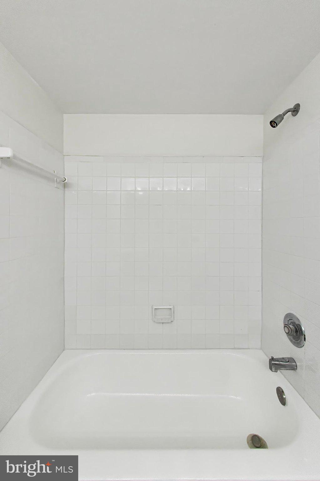 VISTAS AT BOWIE TOWN CTR - Residential