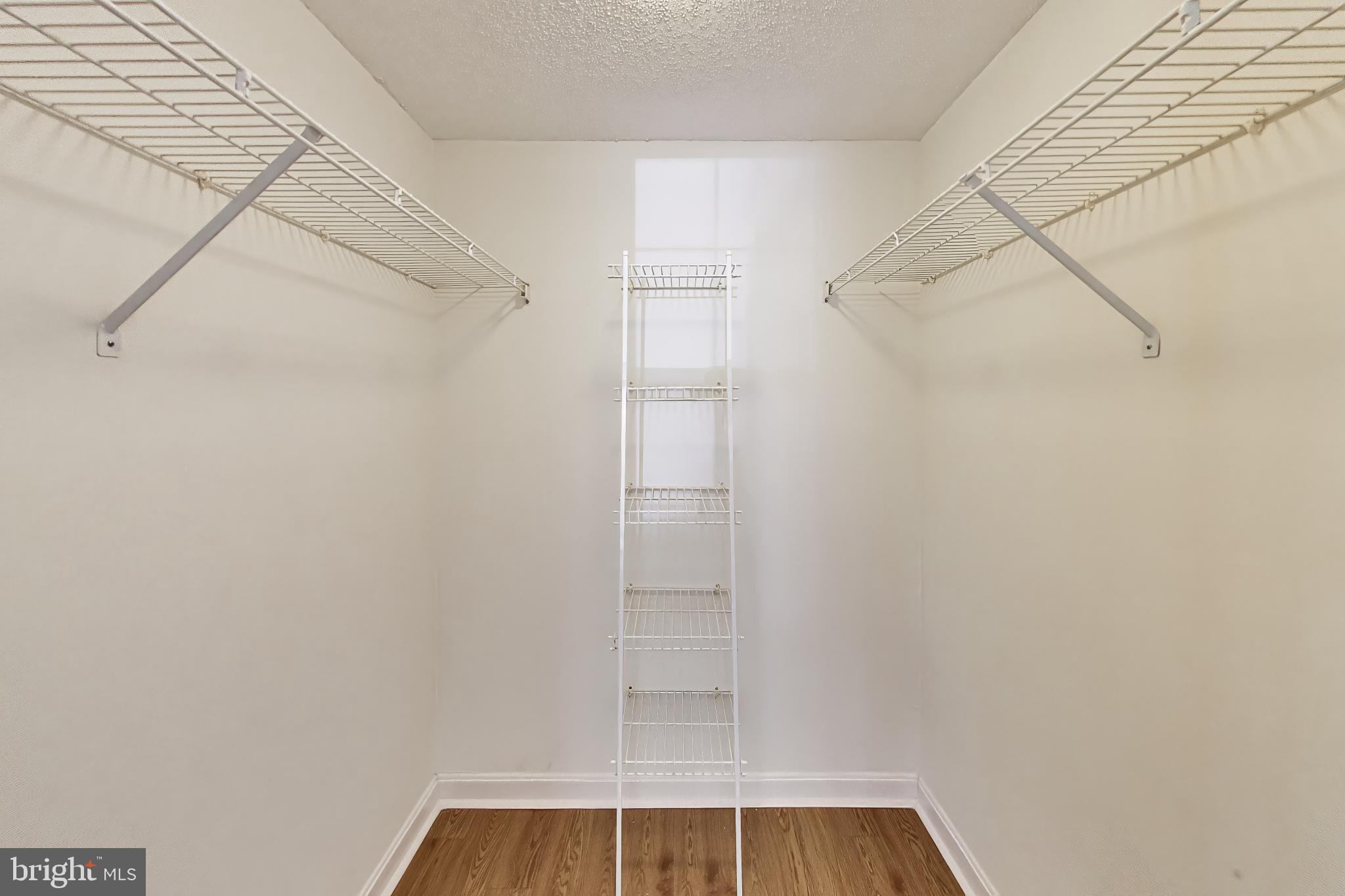 VISTAS AT BOWIE TOWN CTR - Residential