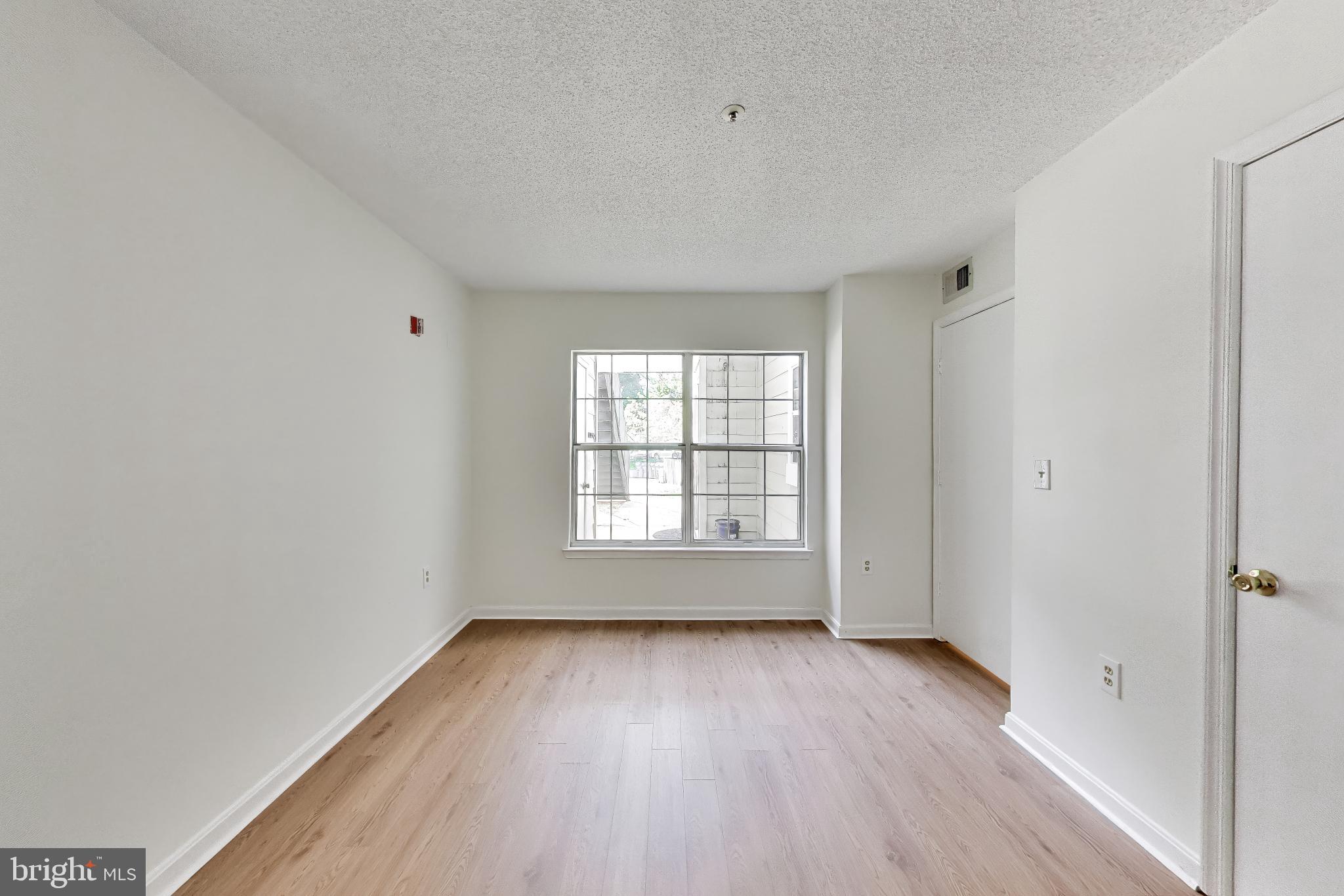 VISTAS AT BOWIE TOWN CTR - Residential