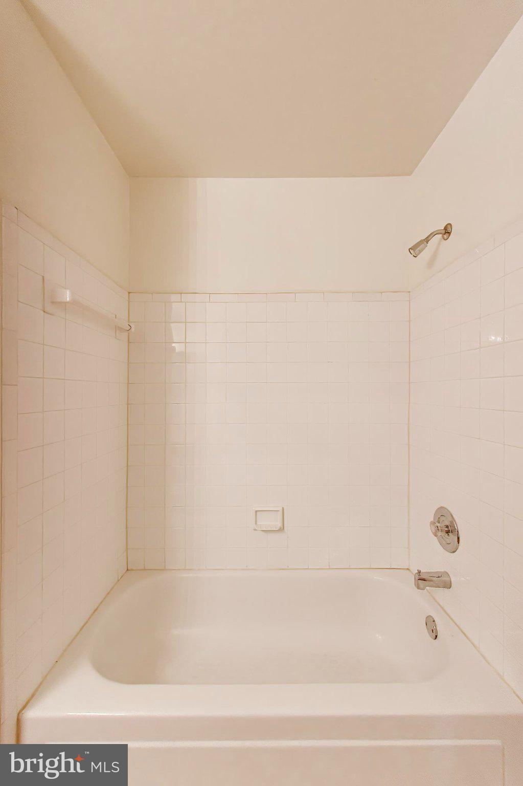 VISTAS AT BOWIE TOWN CTR - Residential