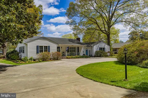 2231 Whays Creek Rd, Reedville, VA MLS: VANV2001558