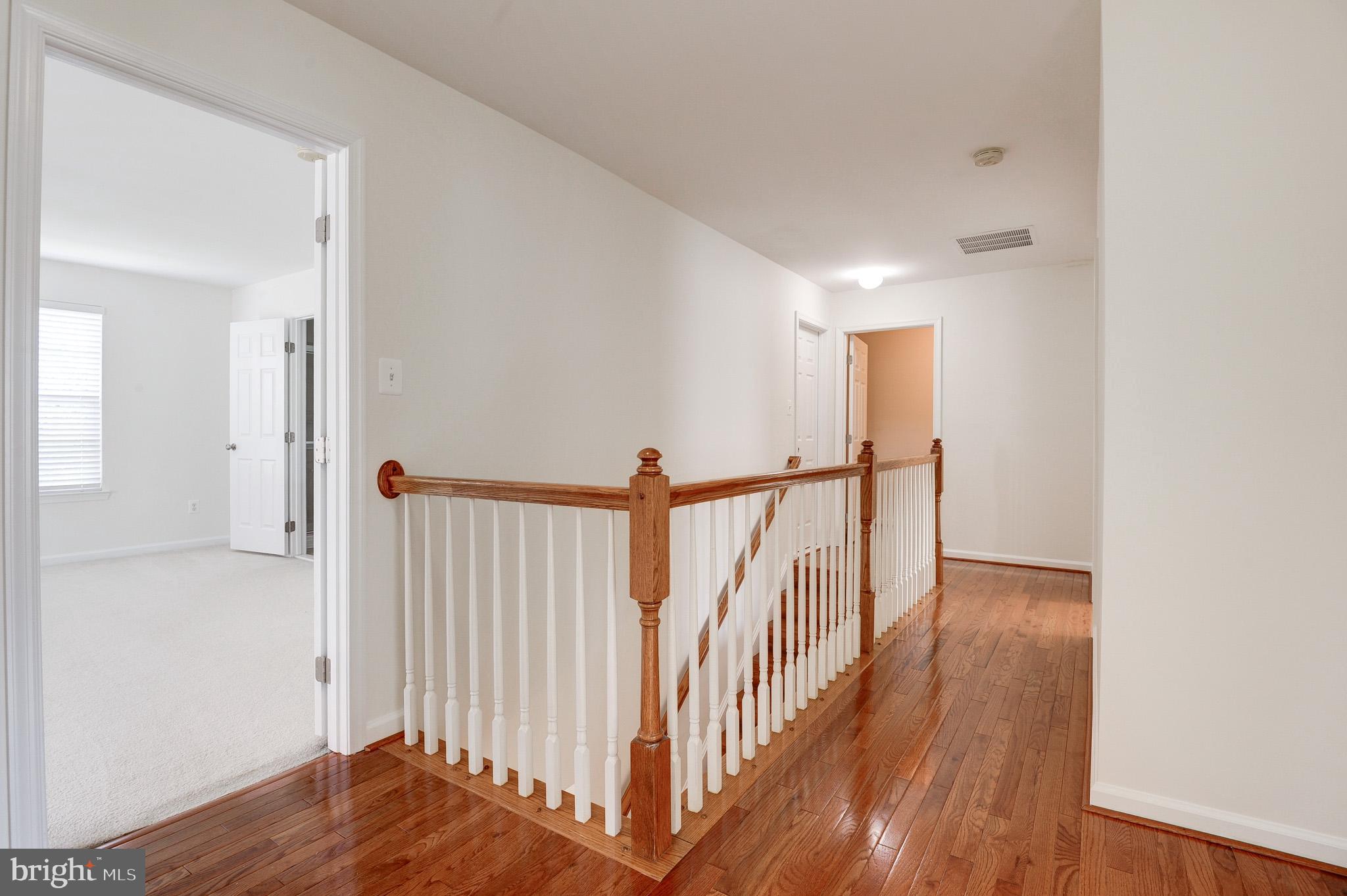 ESTATES AT ELK RUN - Residential Lease