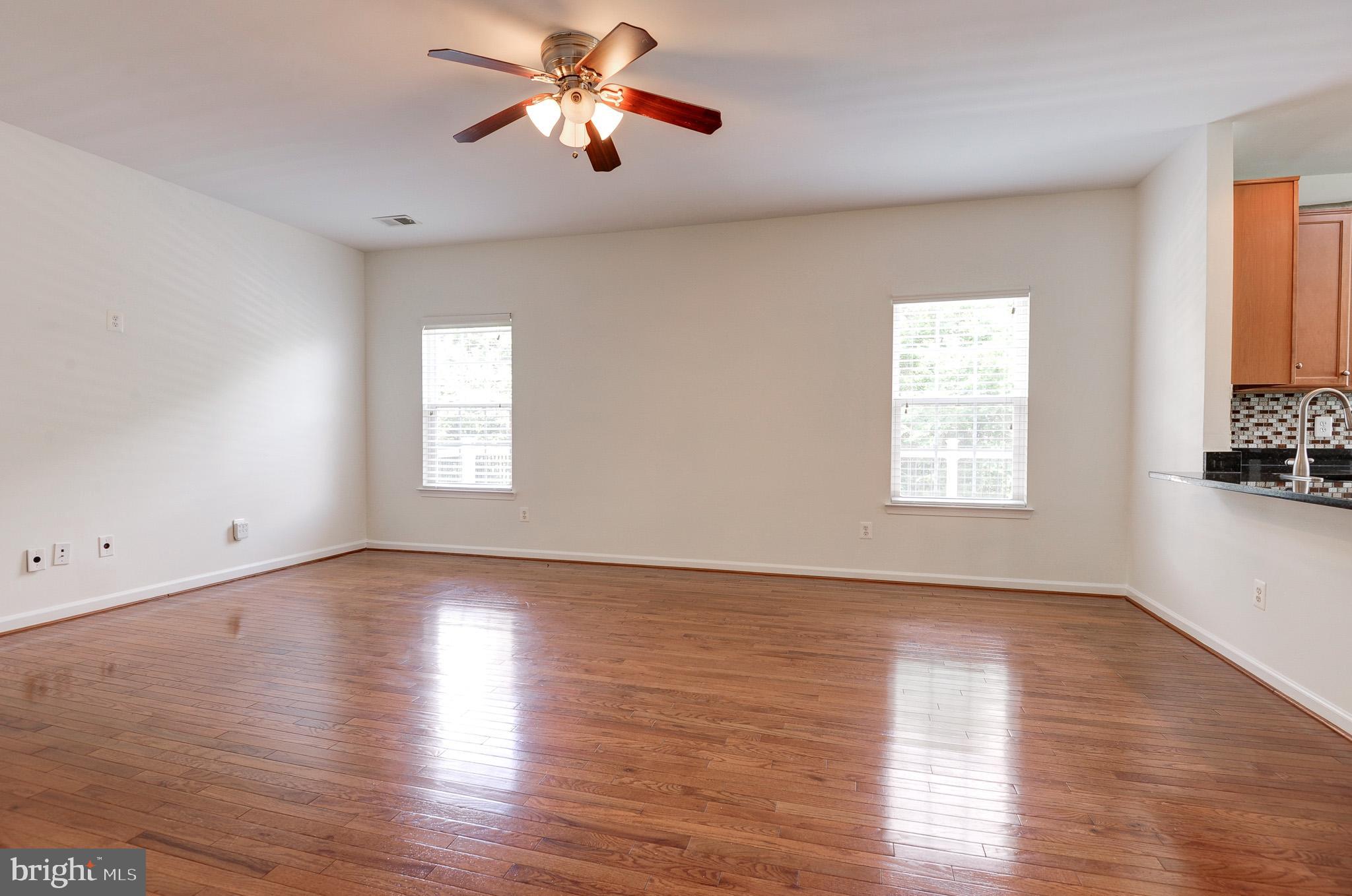 ESTATES AT ELK RUN - Residential Lease