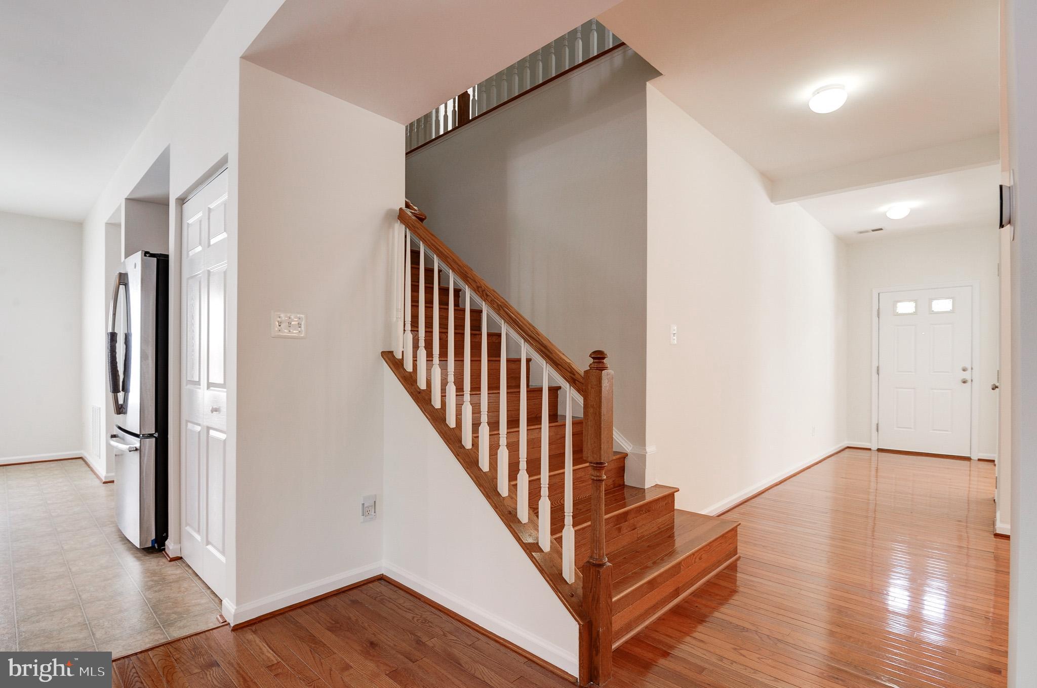 ESTATES AT ELK RUN - Residential Lease