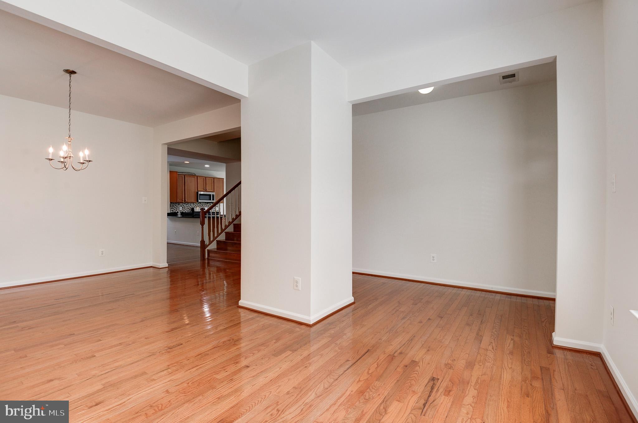 ESTATES AT ELK RUN - Residential Lease