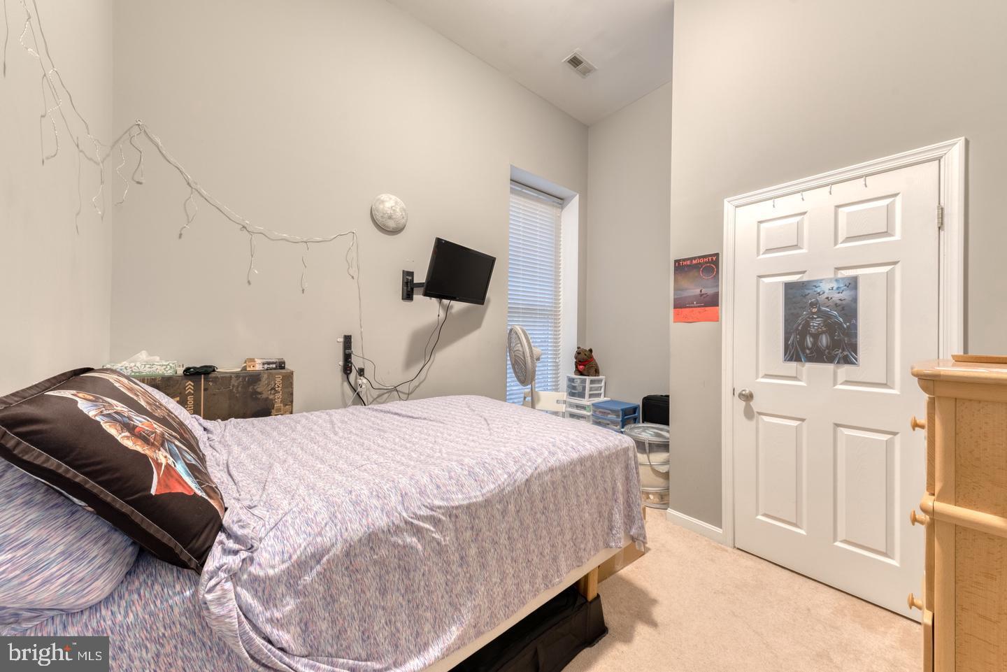 MOUNT VERNON PLACE HISTORIC DISTRICT - Residential Lease