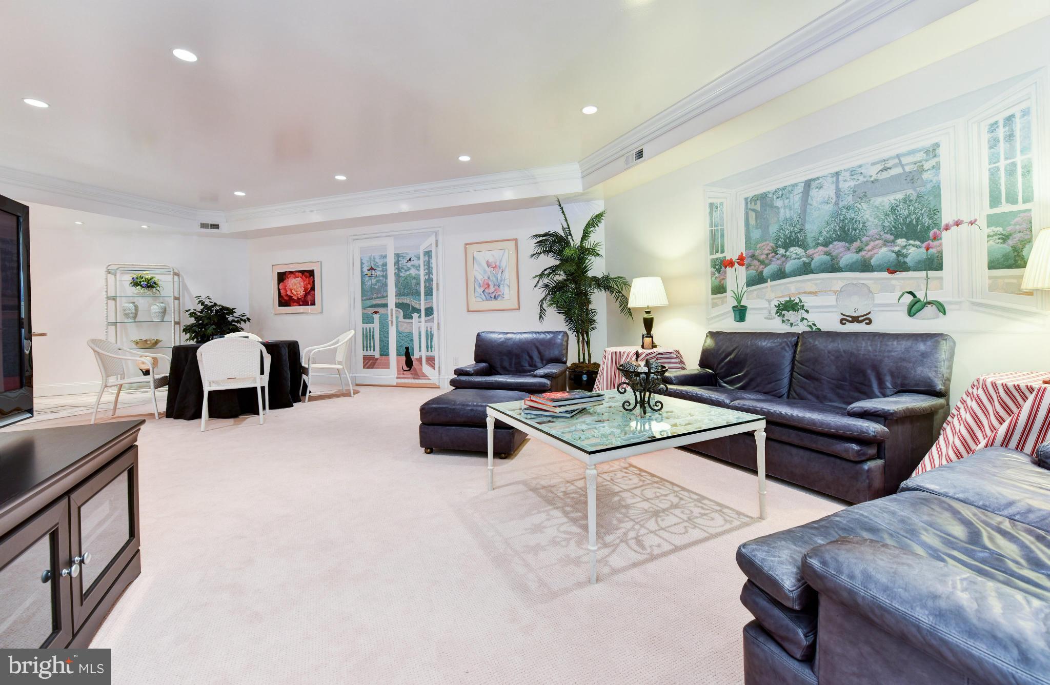 OLD DOMINION GARDENS - Residential