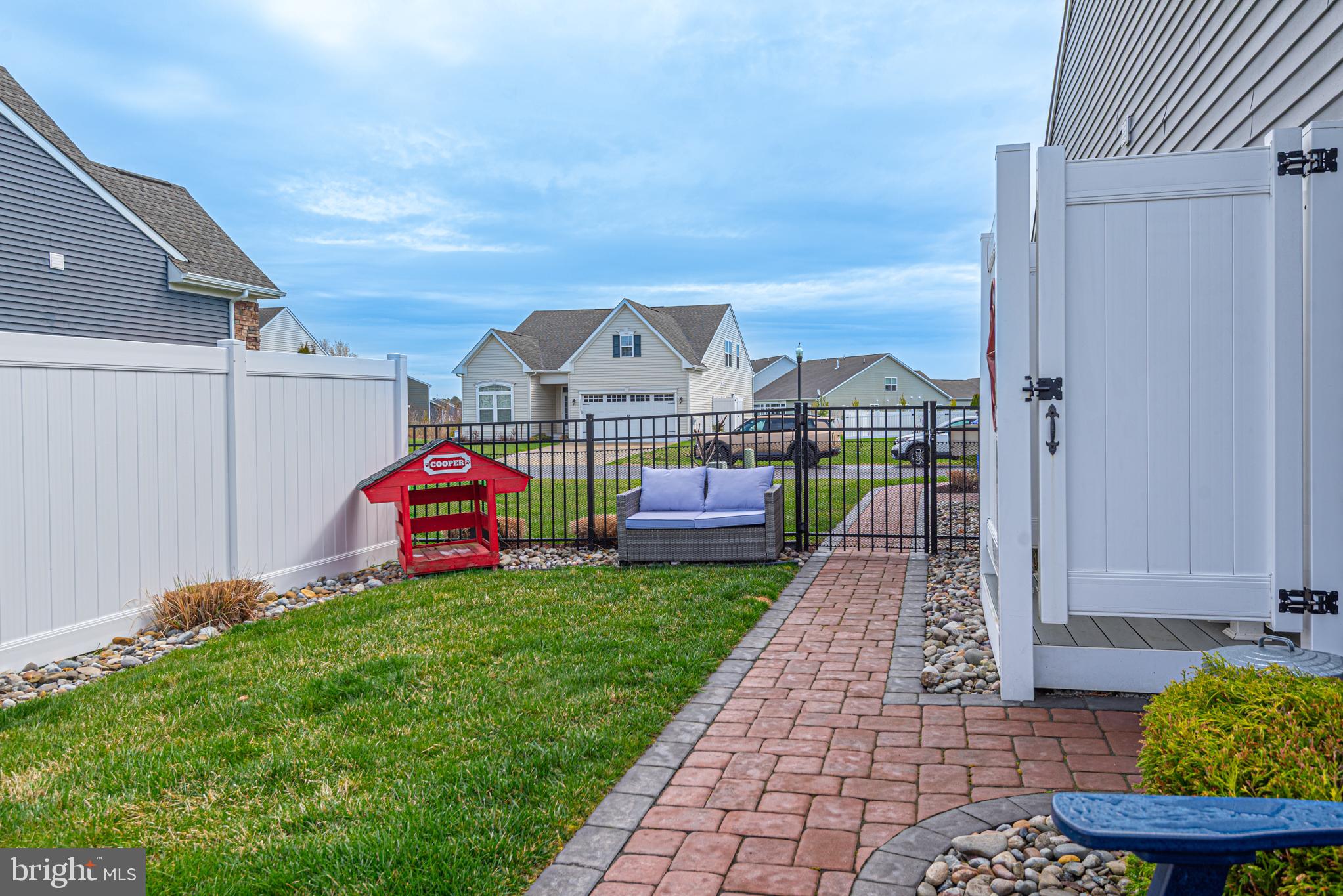 OCEAN WAY ESTATES - Residential