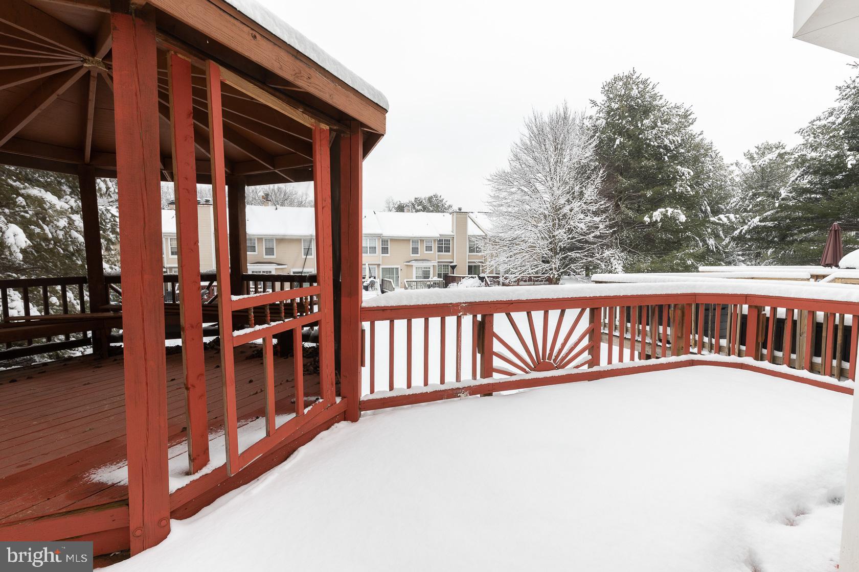 WHISPERING MEADOW - Residential Lease