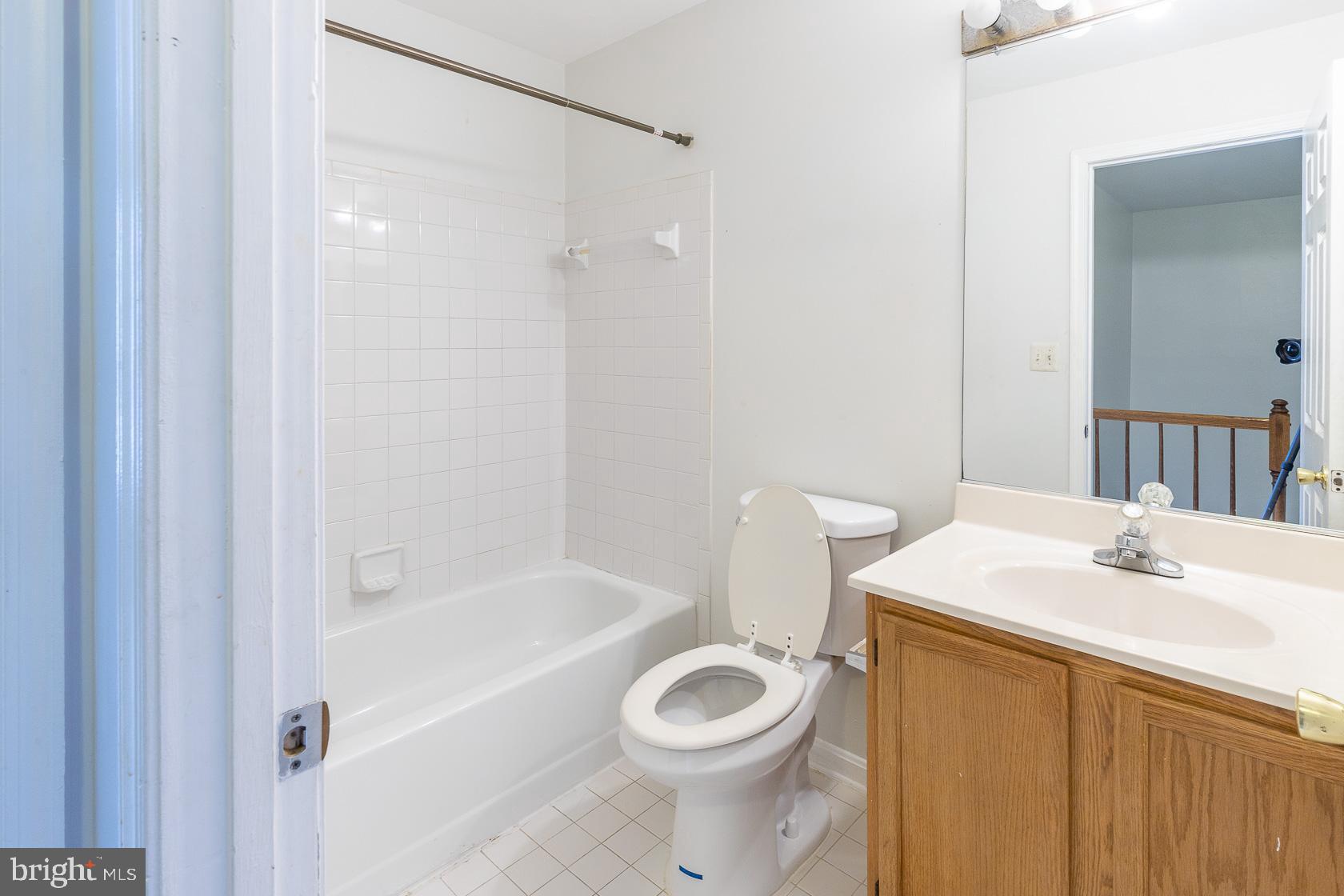 WHISPERING MEADOW - Residential Lease