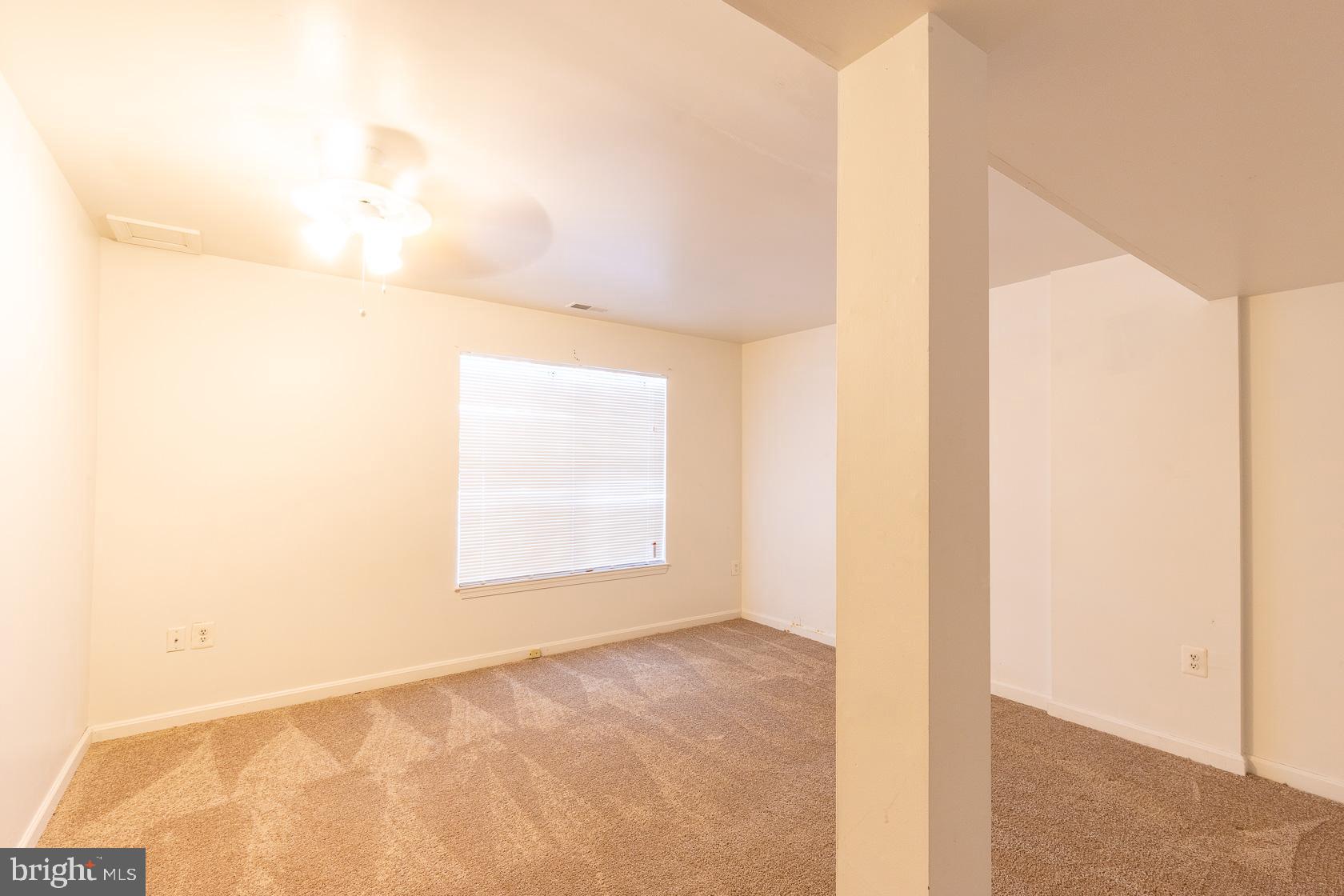 WHISPERING MEADOW - Residential Lease