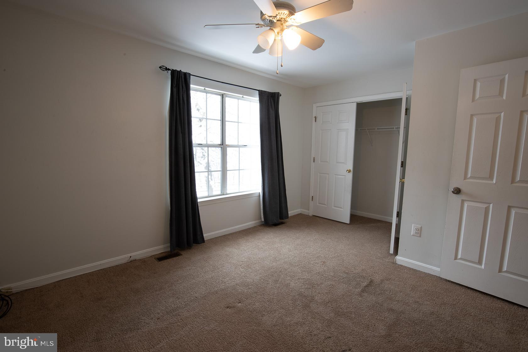 WHISPERING MEADOW - Residential Lease