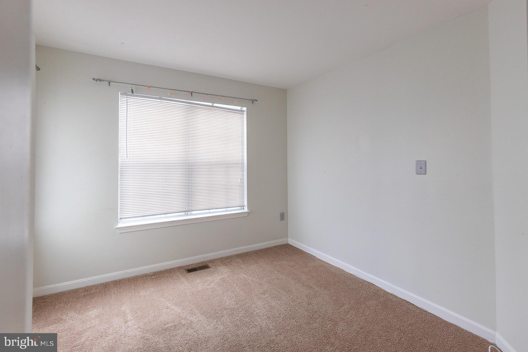 WHISPERING MEADOW - Residential Lease